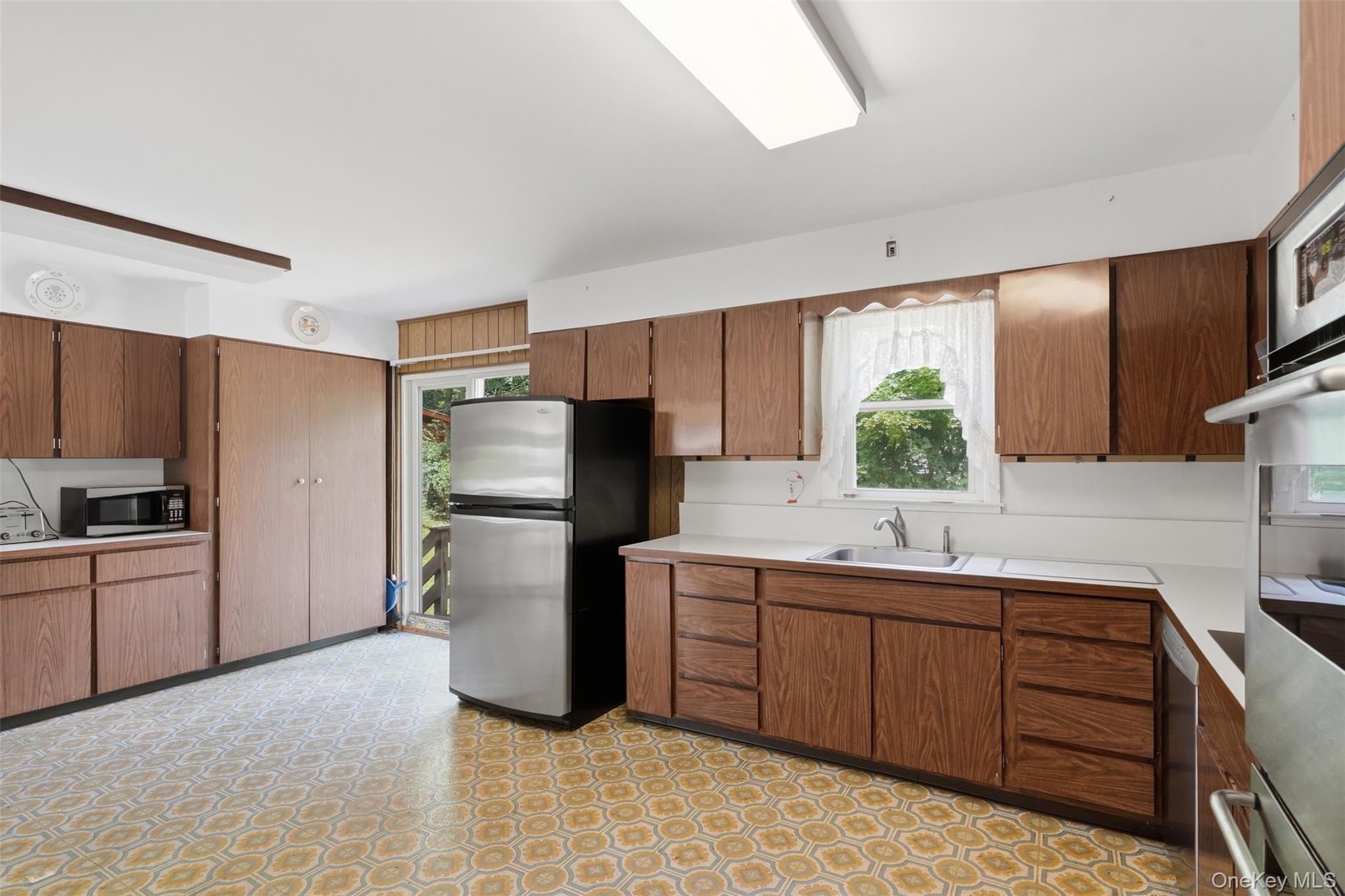 6 Jean Street Property Photo 10