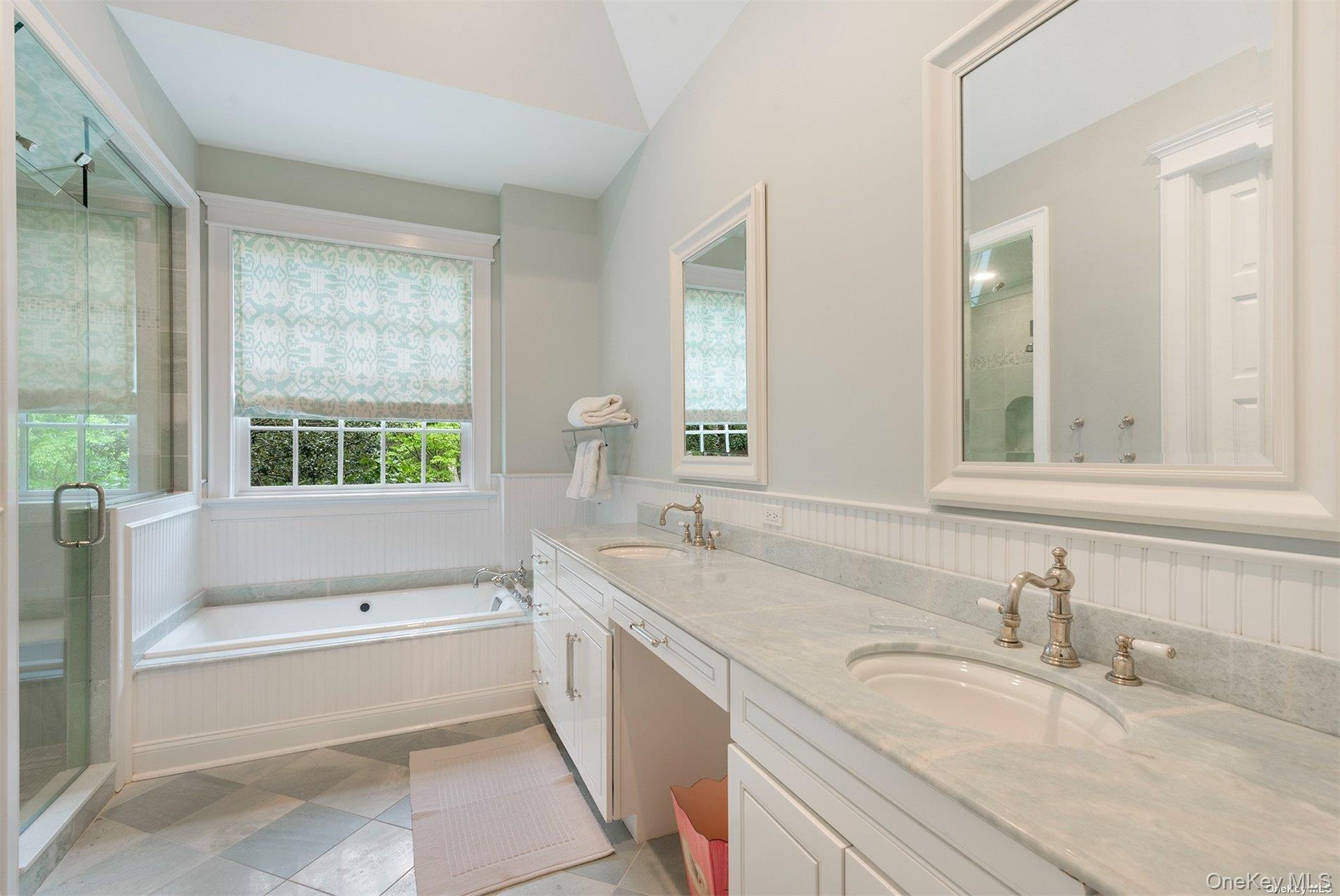 5 Anthony Lane Property Photo 16