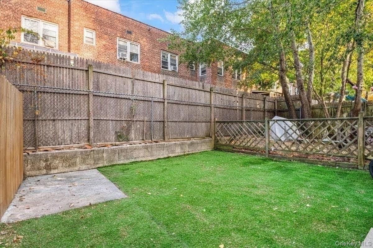 253 Court Place Property Photo 21