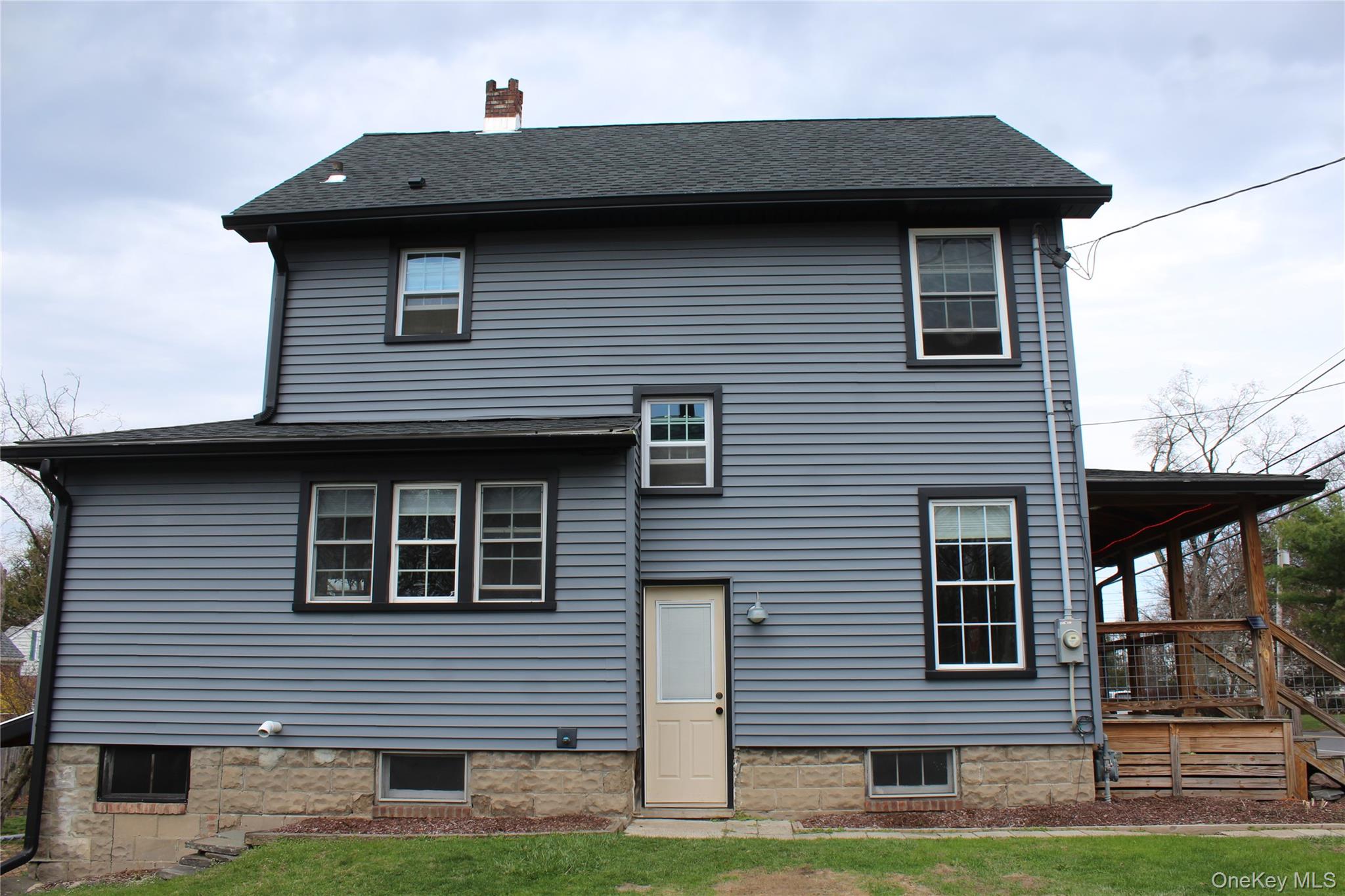 295 Lucas Avenue Property Photo 4