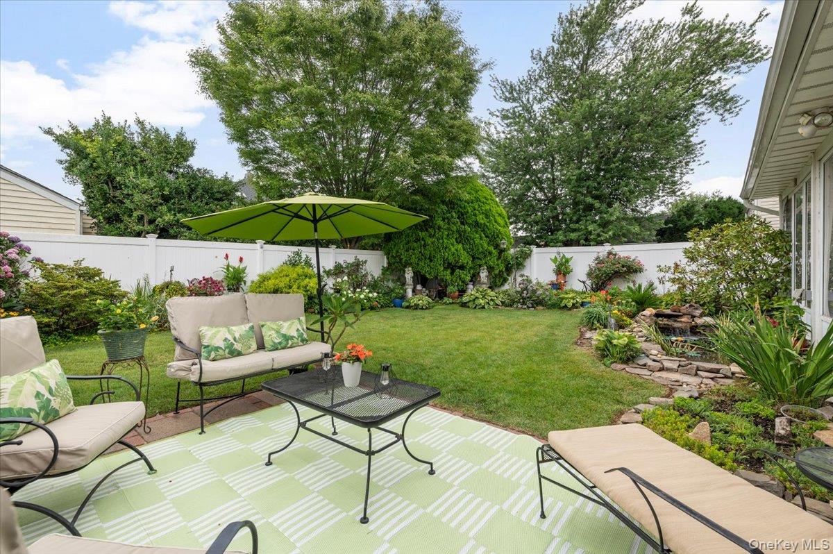 1042 Jefferson Street Property Photo 2
