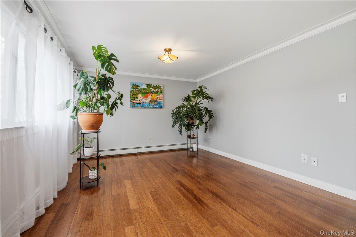 1042 Jefferson Street Property Photo 4