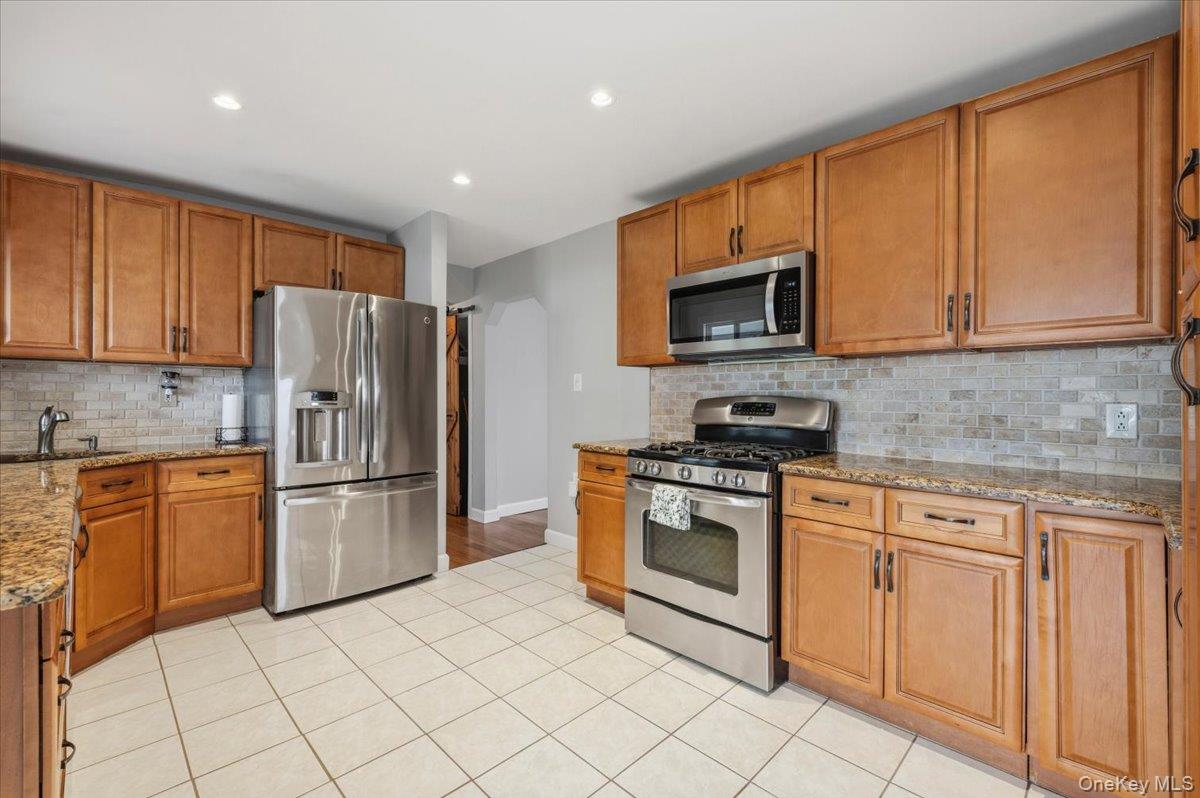 1042 Jefferson Street Property Photo 17