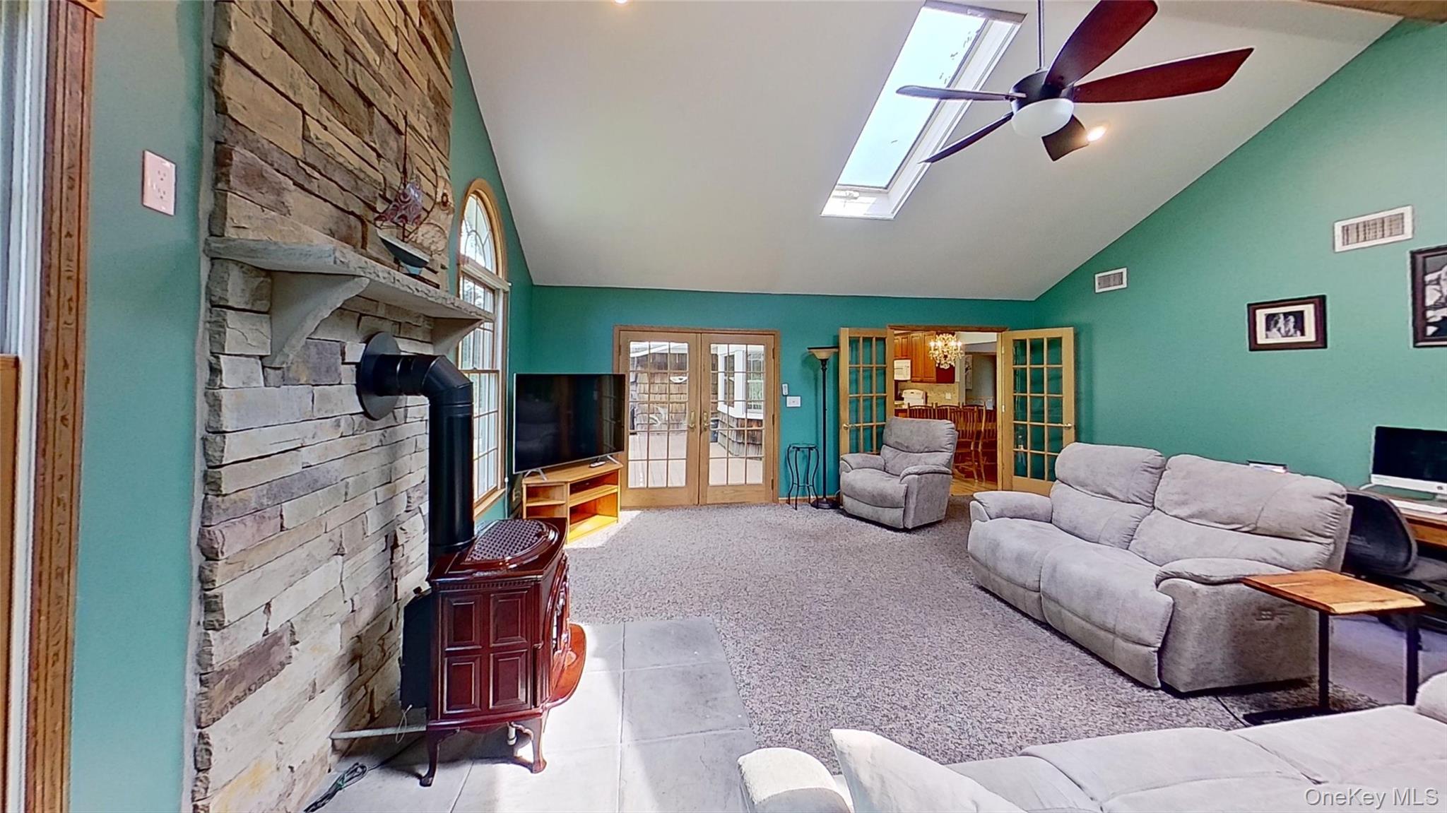 76 Helme Avenue Property Photo 8