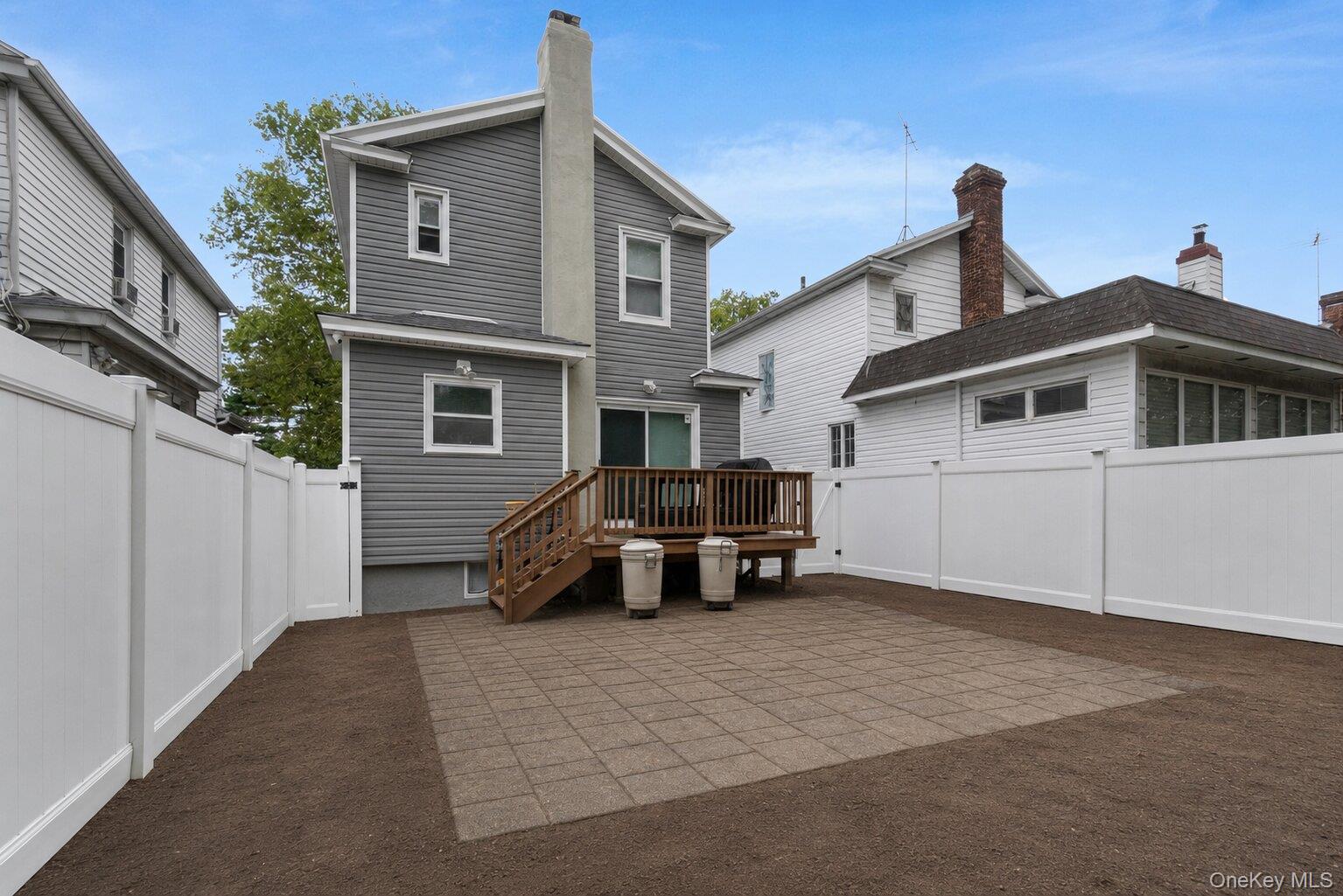 1630 E 52nd Street Property Photo 21