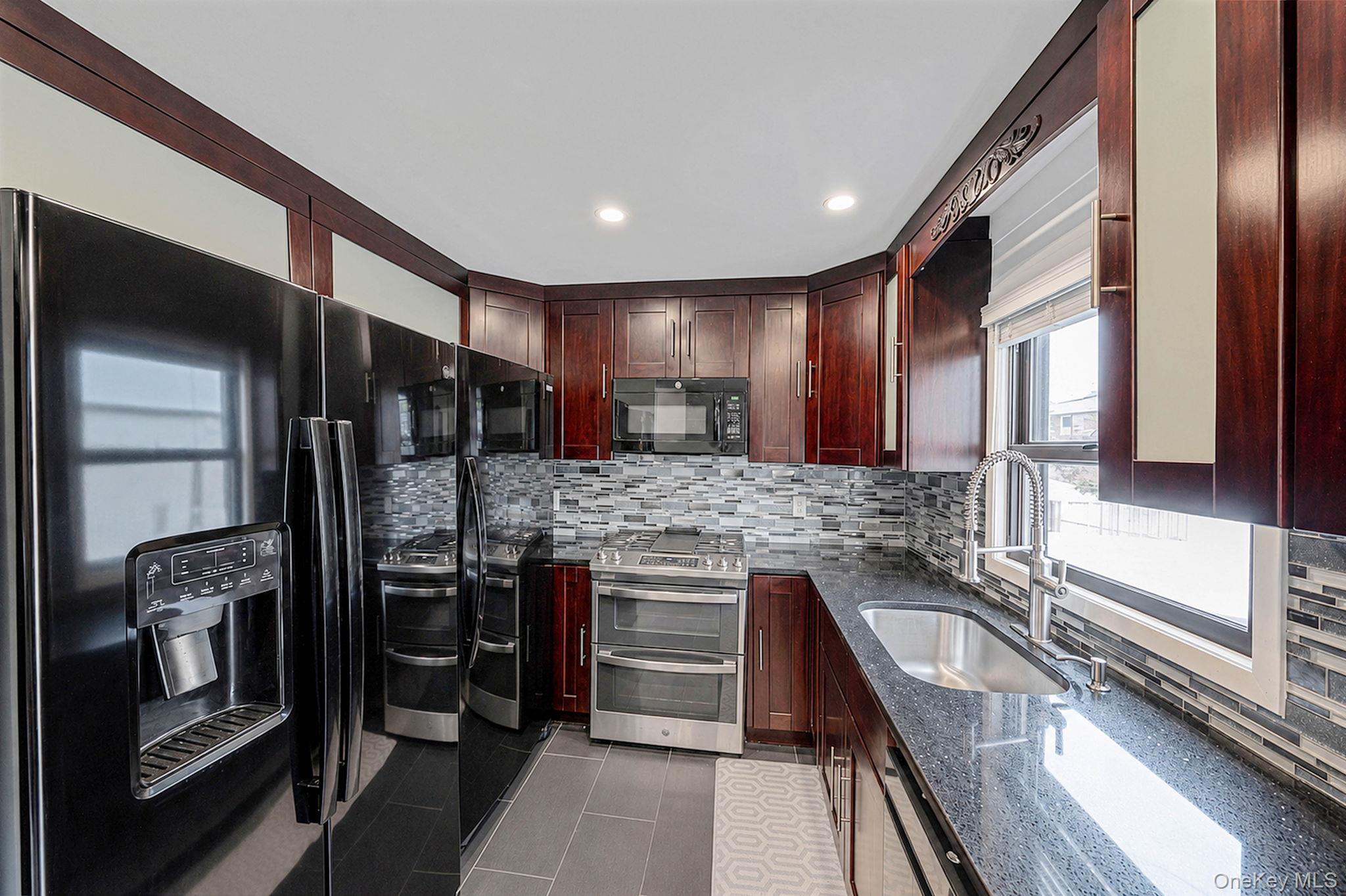 13331 127th Street Property Photo 15