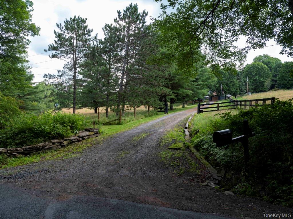 284 Ridge Road Property Photo 3