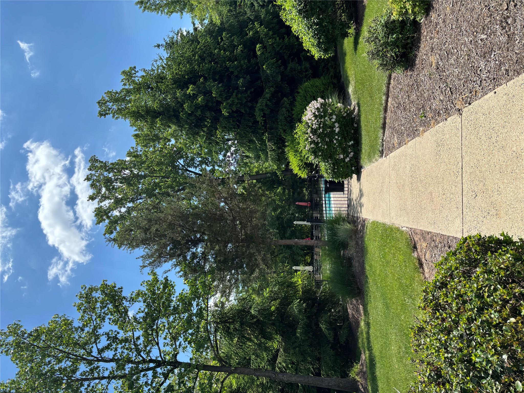 18 Old Lake Road Property Photo 47