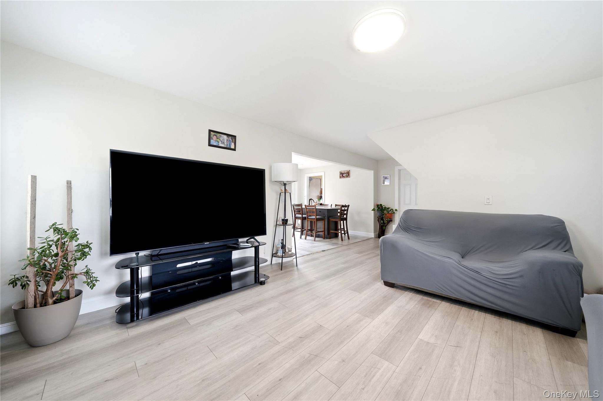 80 Everett Street Property Photo 7