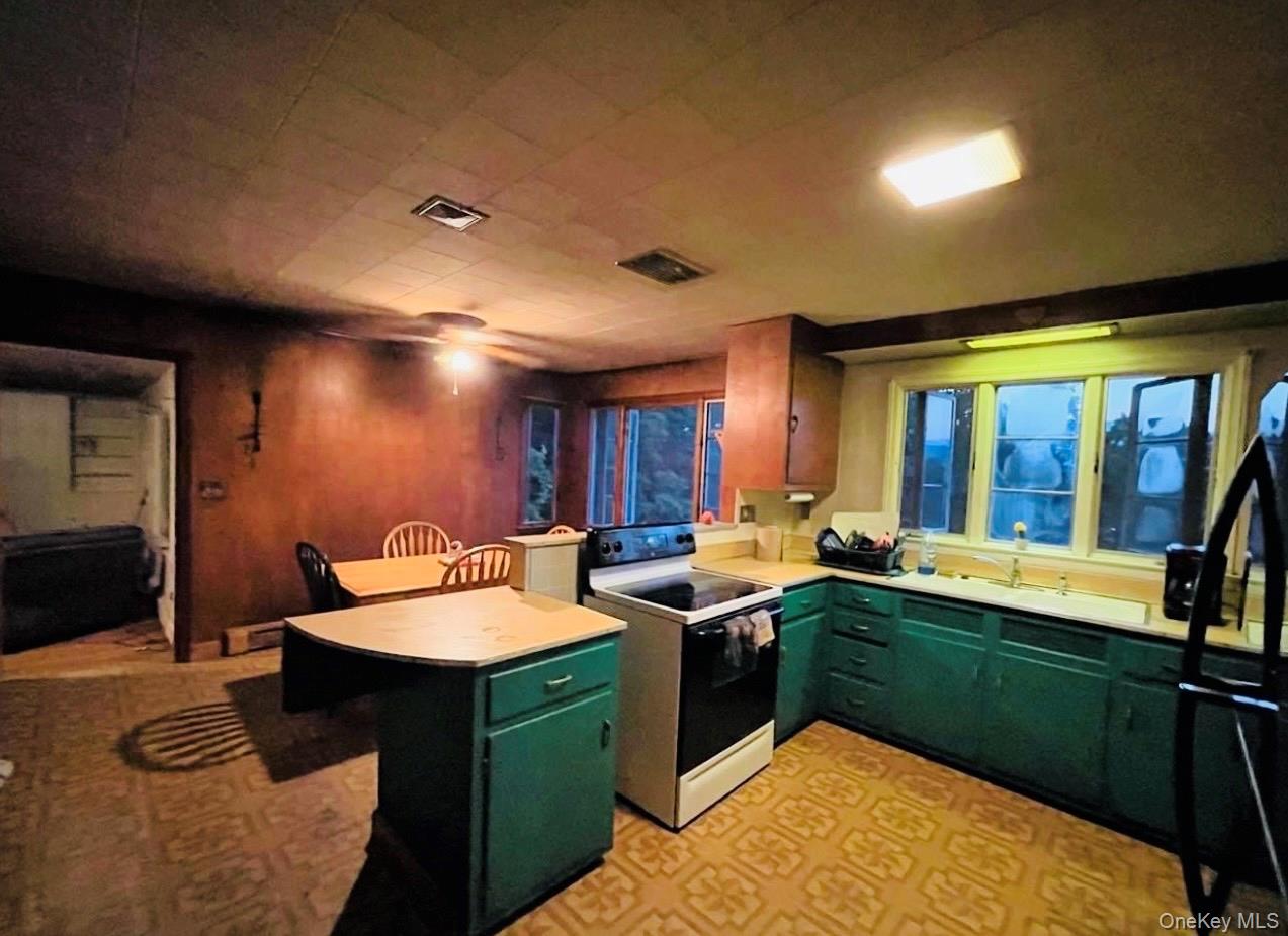 29 Saugerties Manor Road Property Photo 7
