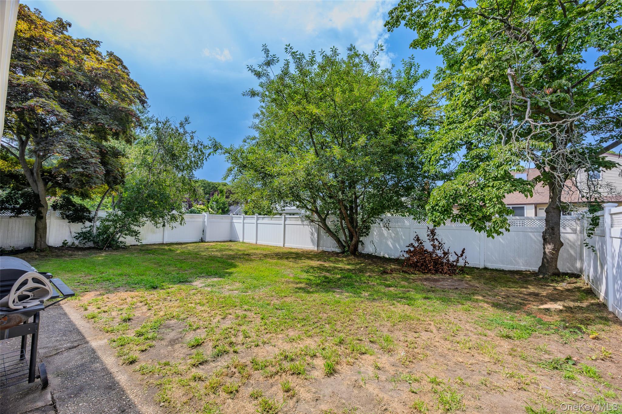 9 Leeds Lane Property Photo 40
