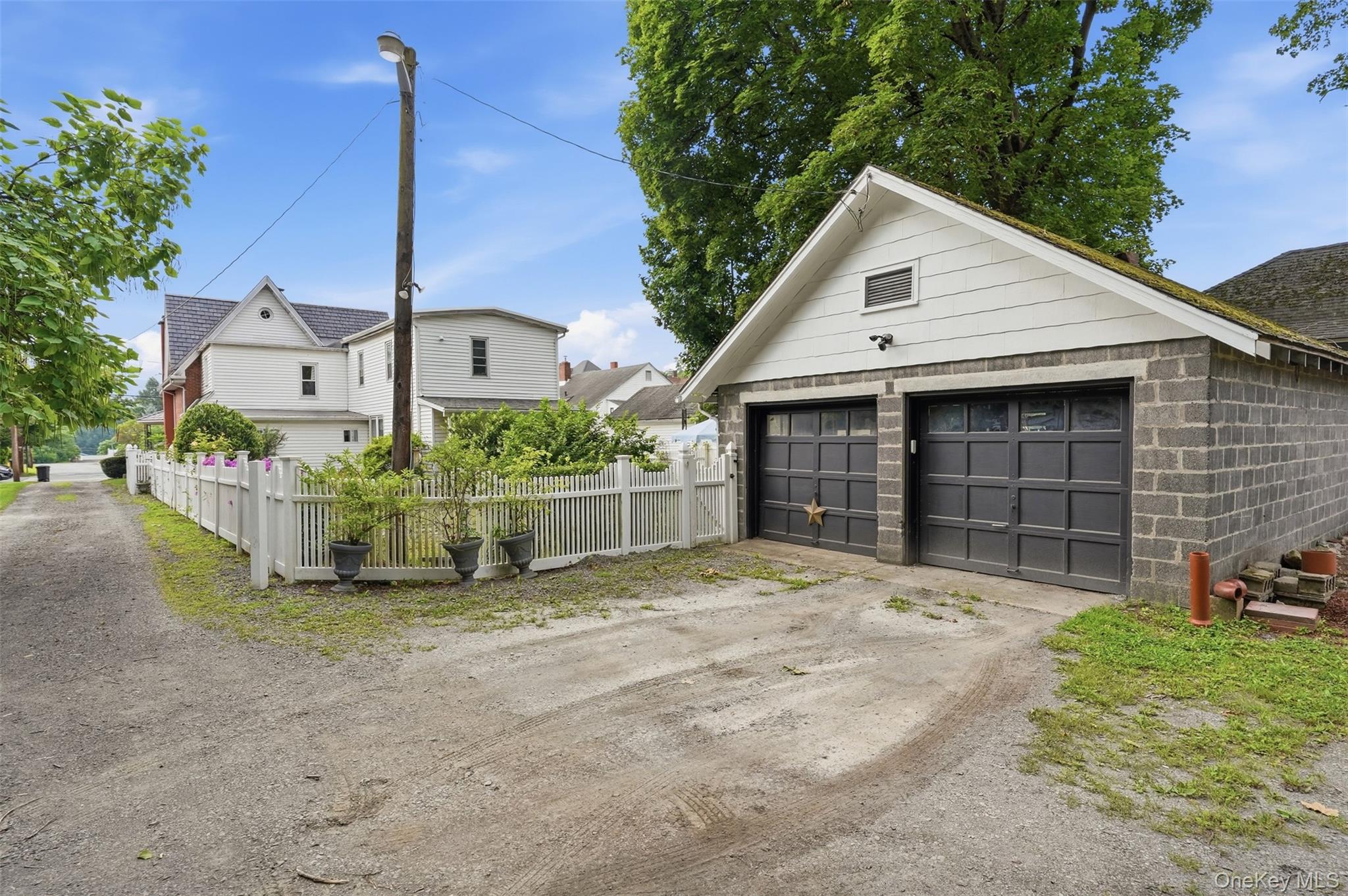 16 Elizabeth Street Property Photo 45