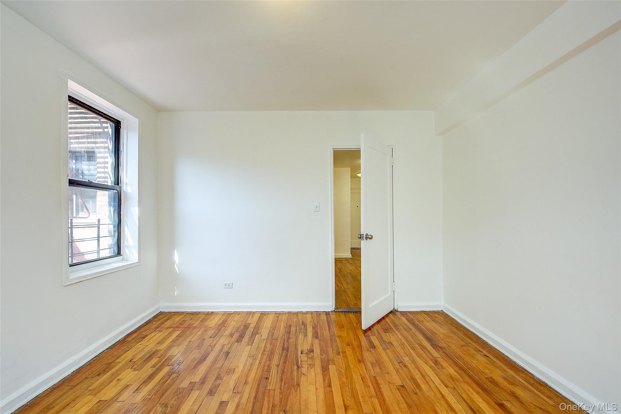 34-20 78th Street 4j Property Photo 15