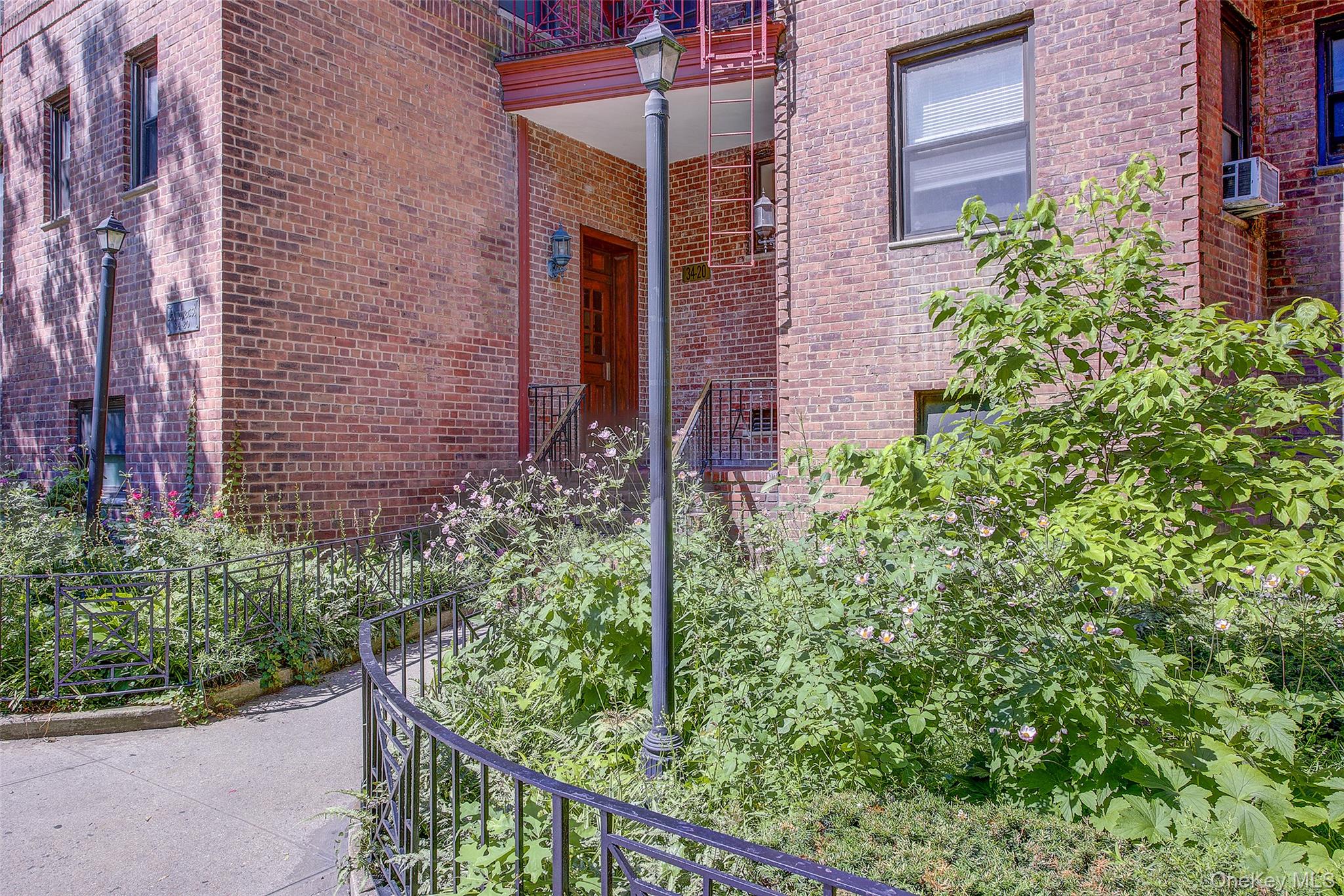 34-20 78th Street 4j Property Photo 17