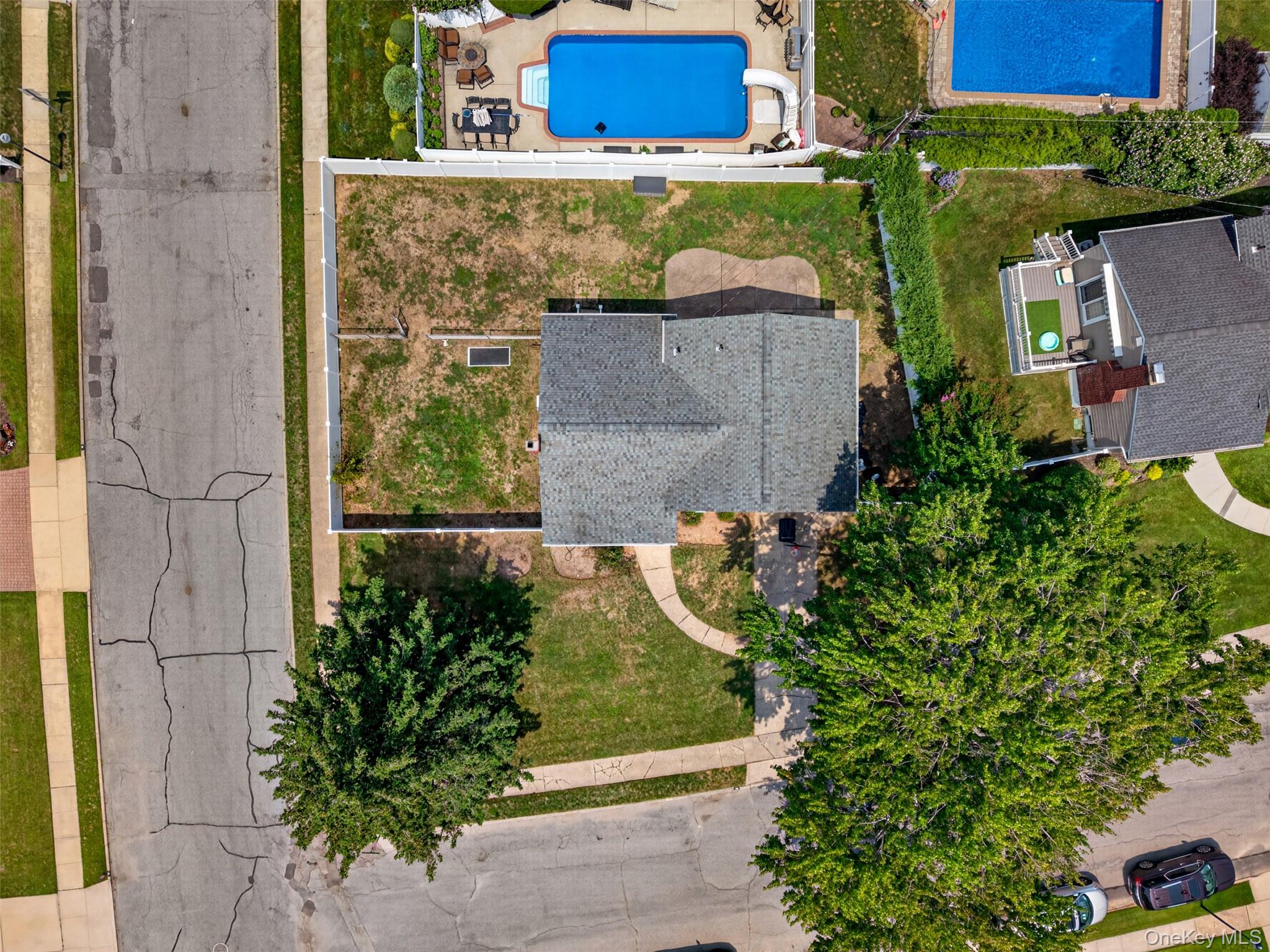 201 Willis Court Property Photo 25