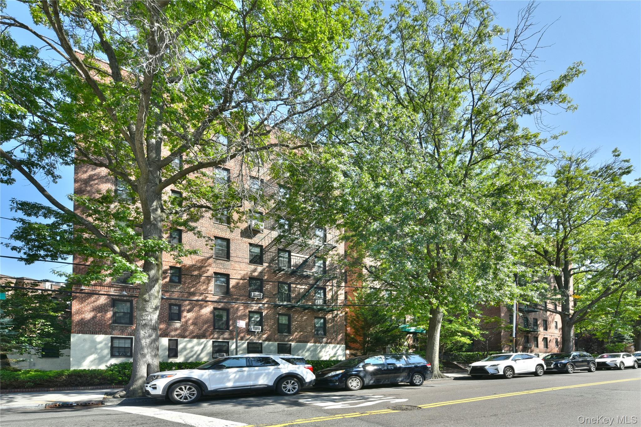 139-09 84 Drive 307