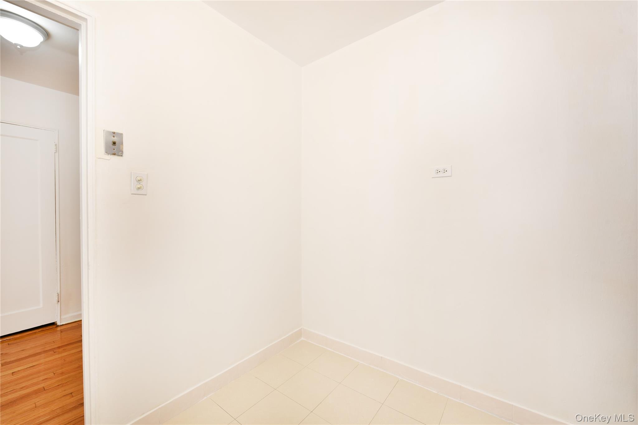 139-09 84 Drive 307 Property Photo 12