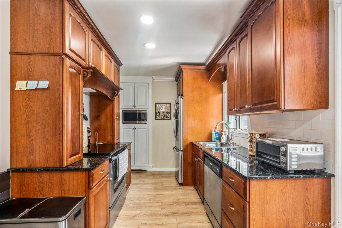2 Gateway Property Photo 3