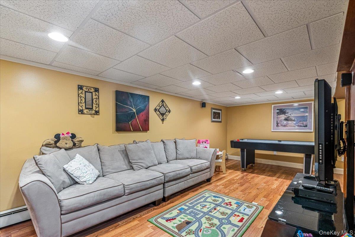 2 Gateway Property Photo 14