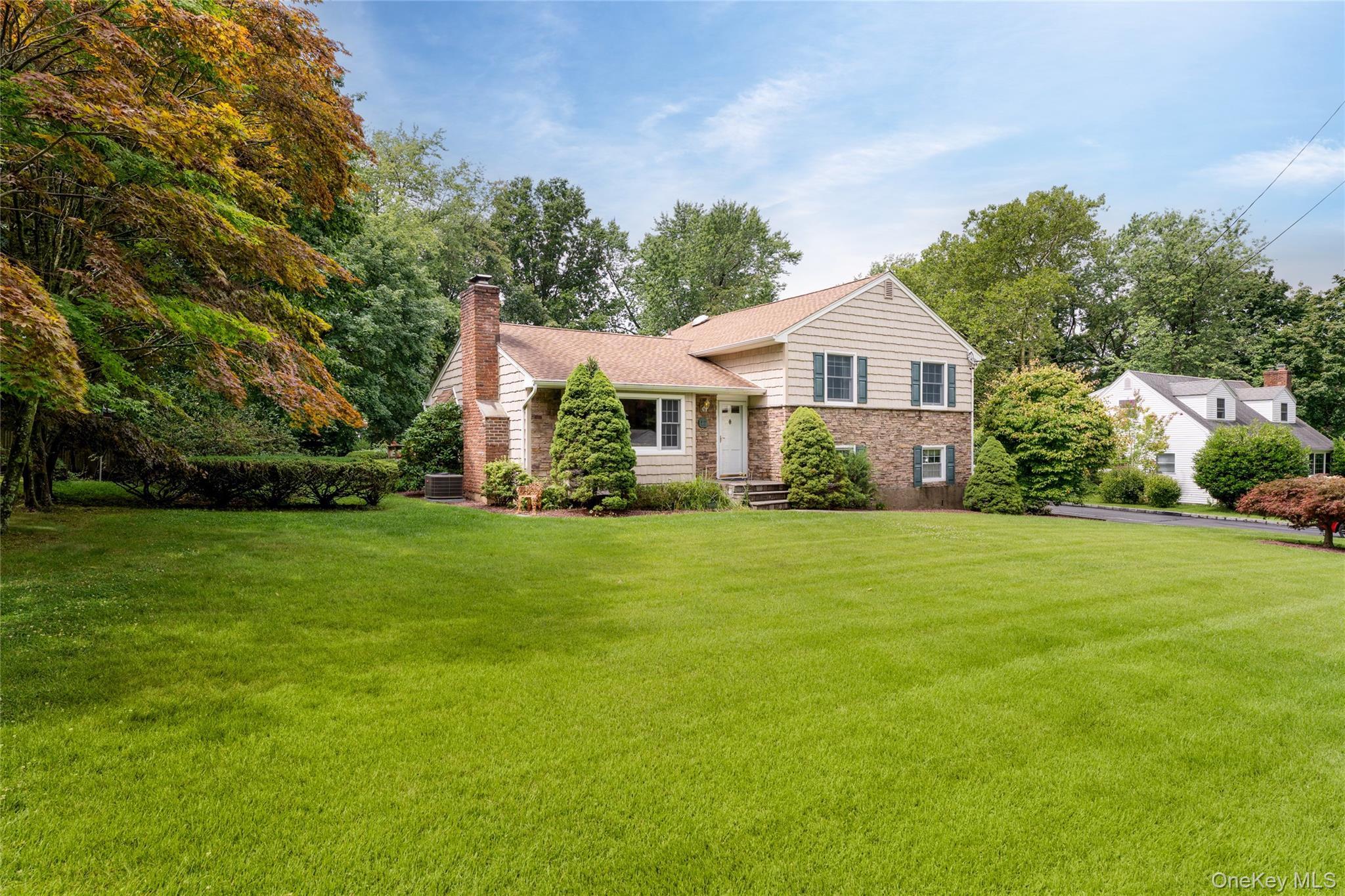12 William Penn Drive Property Photo 1
