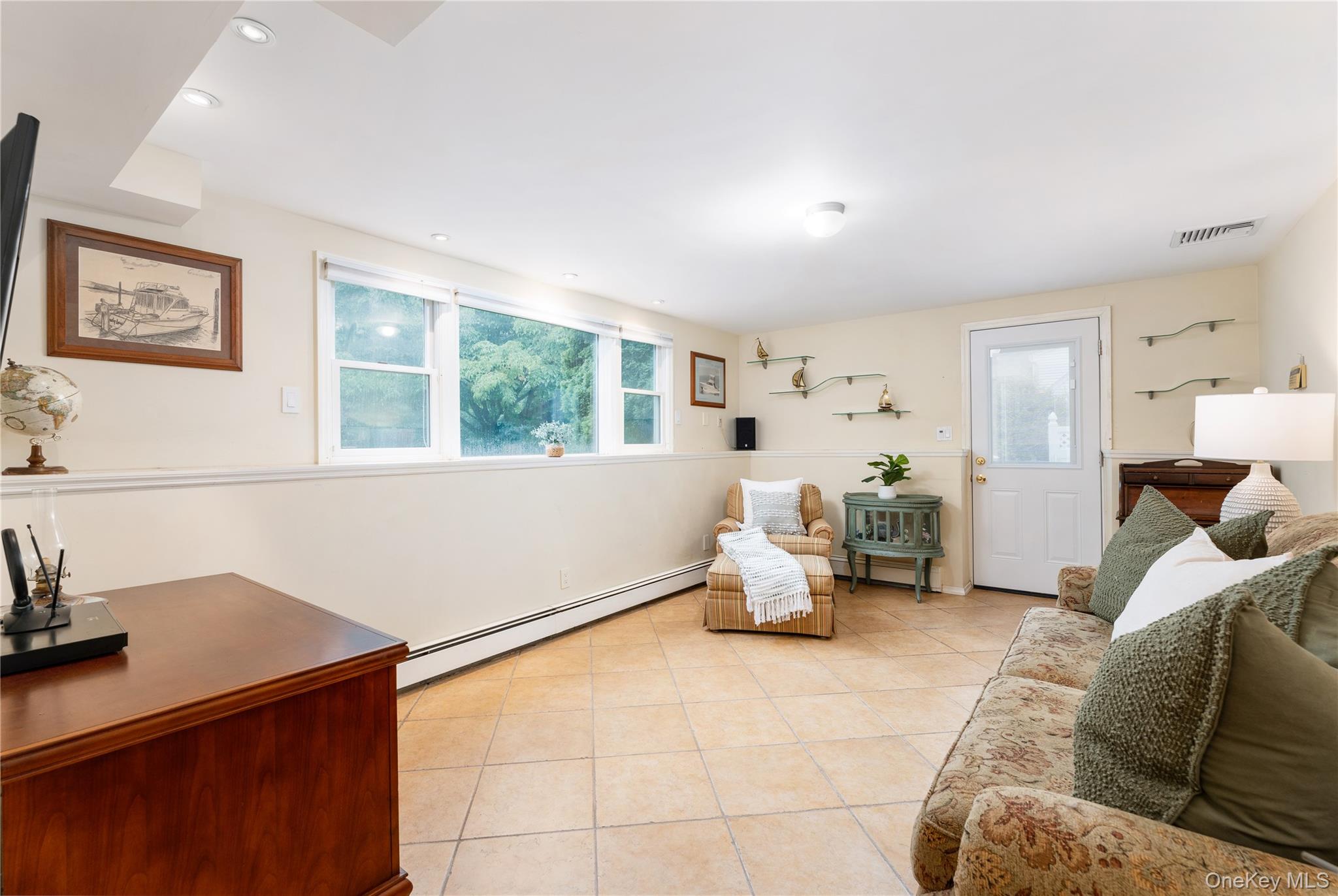 12 William Penn Drive Property Photo 20