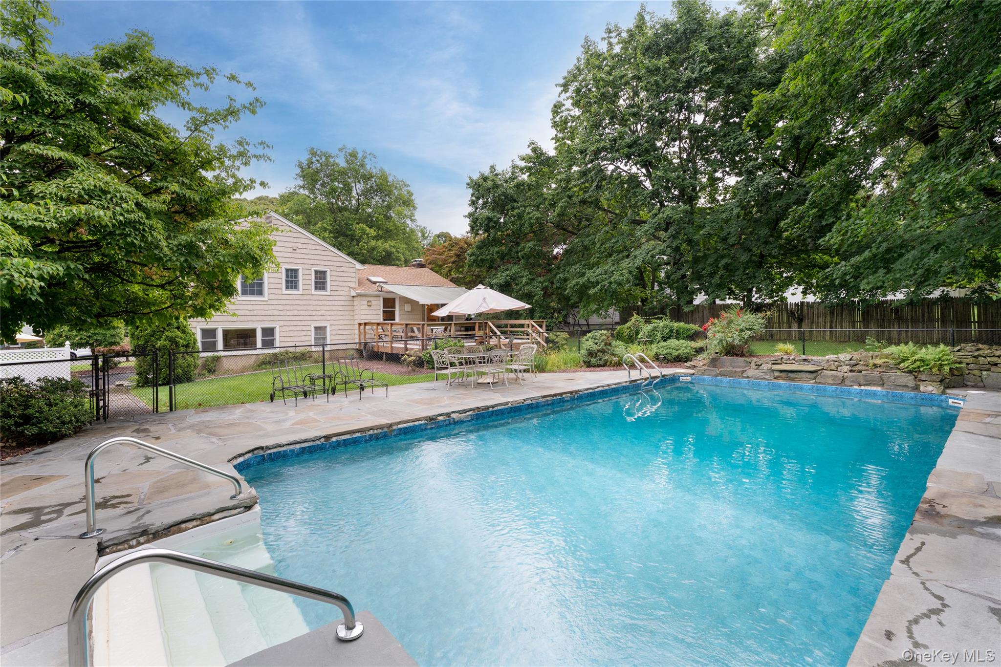 12 William Penn Drive Property Photo 27