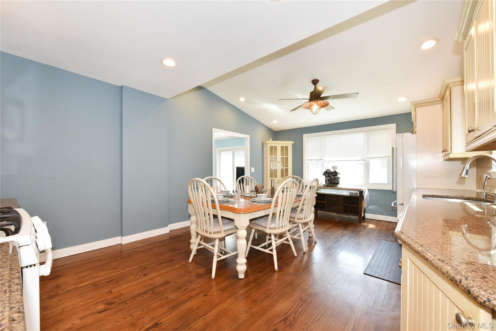 592 Winthrop Avenue Property Photo 10