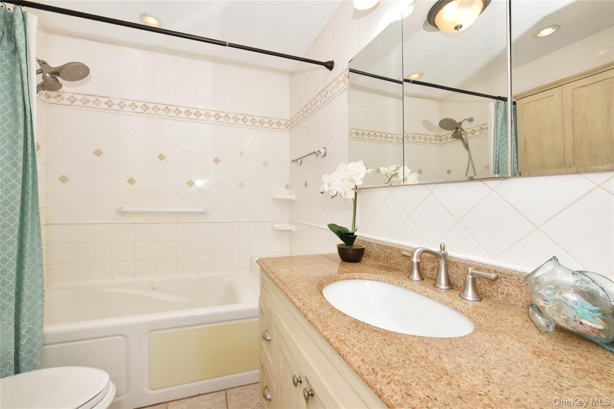 592 Winthrop Avenue Property Photo 18