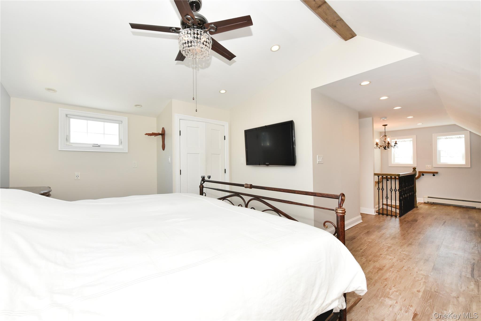 592 Winthrop Avenue Property Photo 21