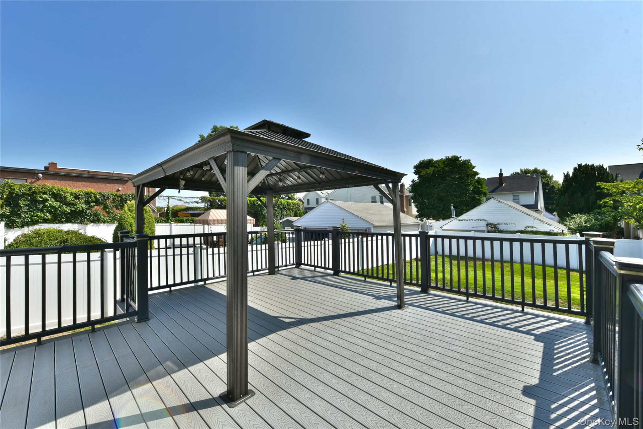 592 Winthrop Avenue Property Photo 30