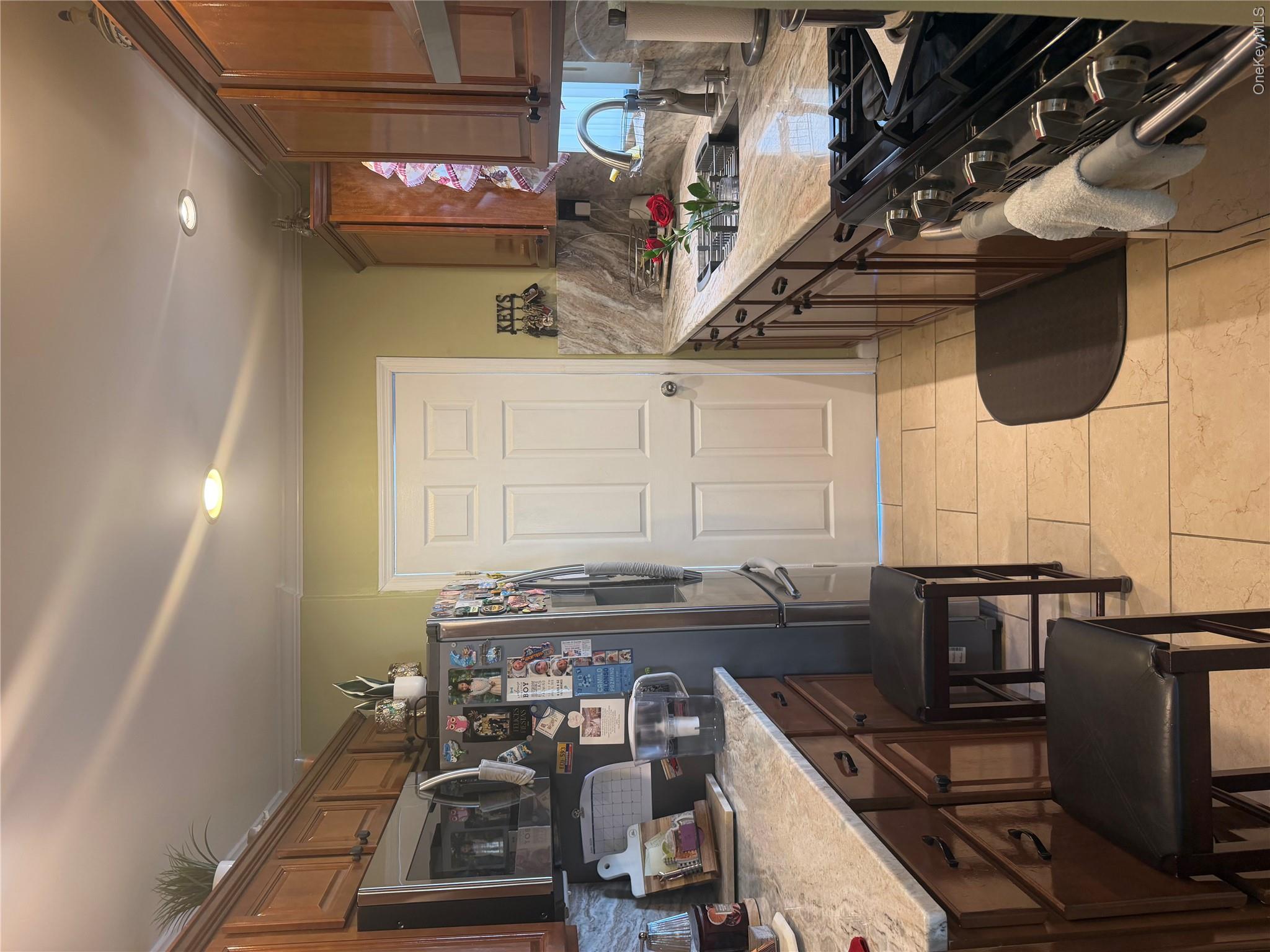 75 Maplewood Avenue Property Photo 4