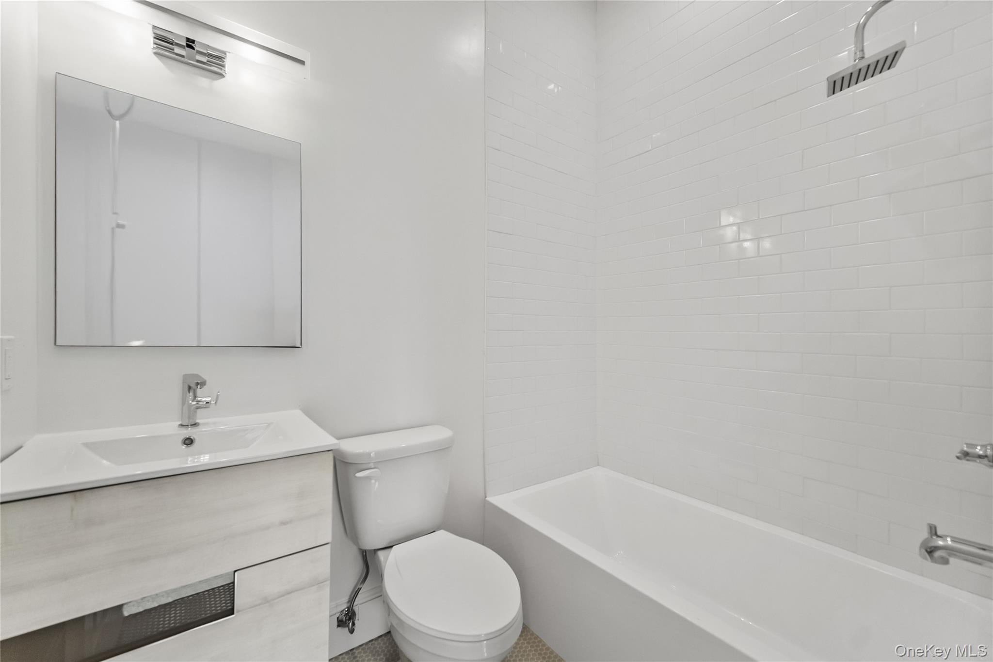 48 North Street 404 Property Photo 13