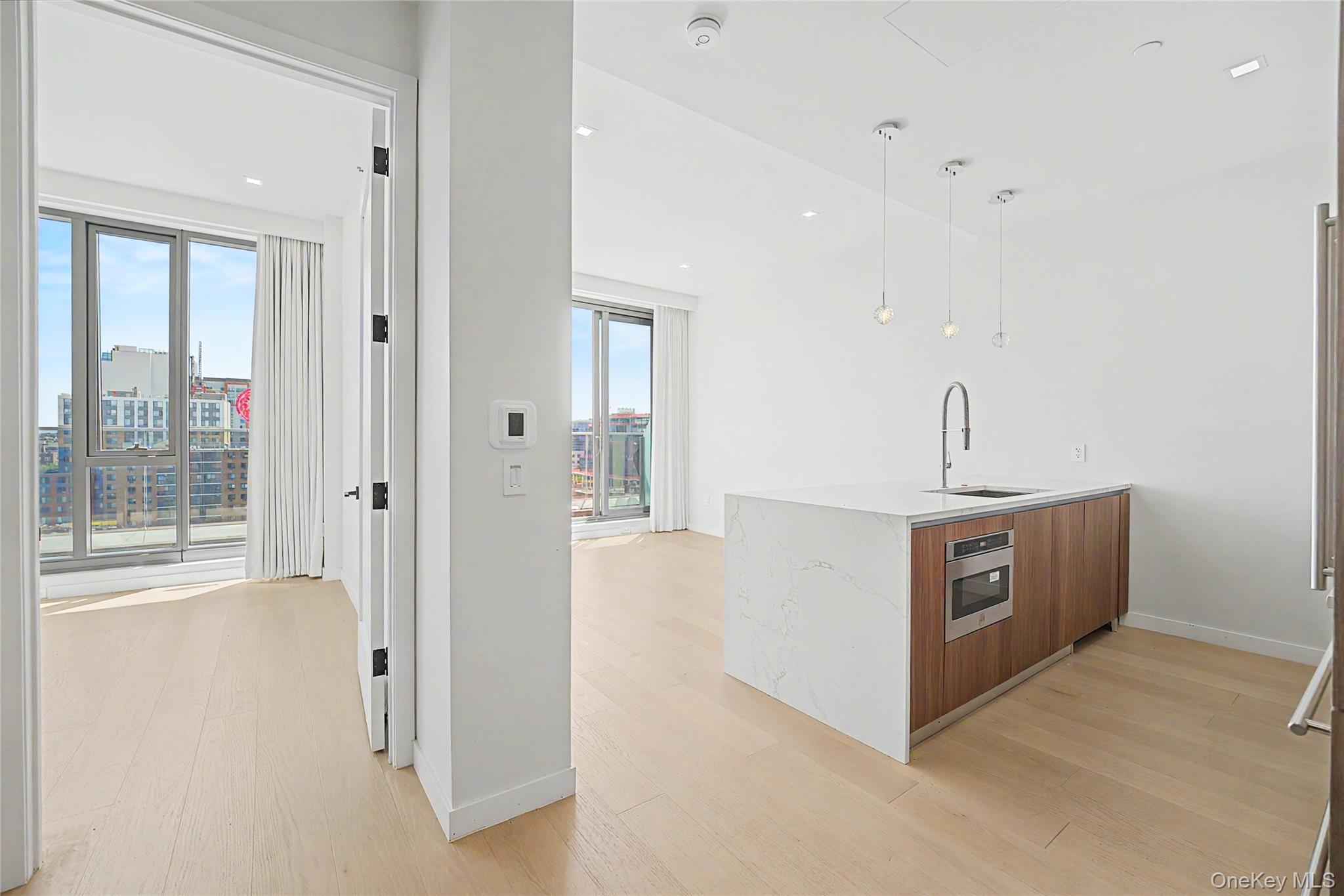 35-32 Leavitt Street 12b Property Photo 15