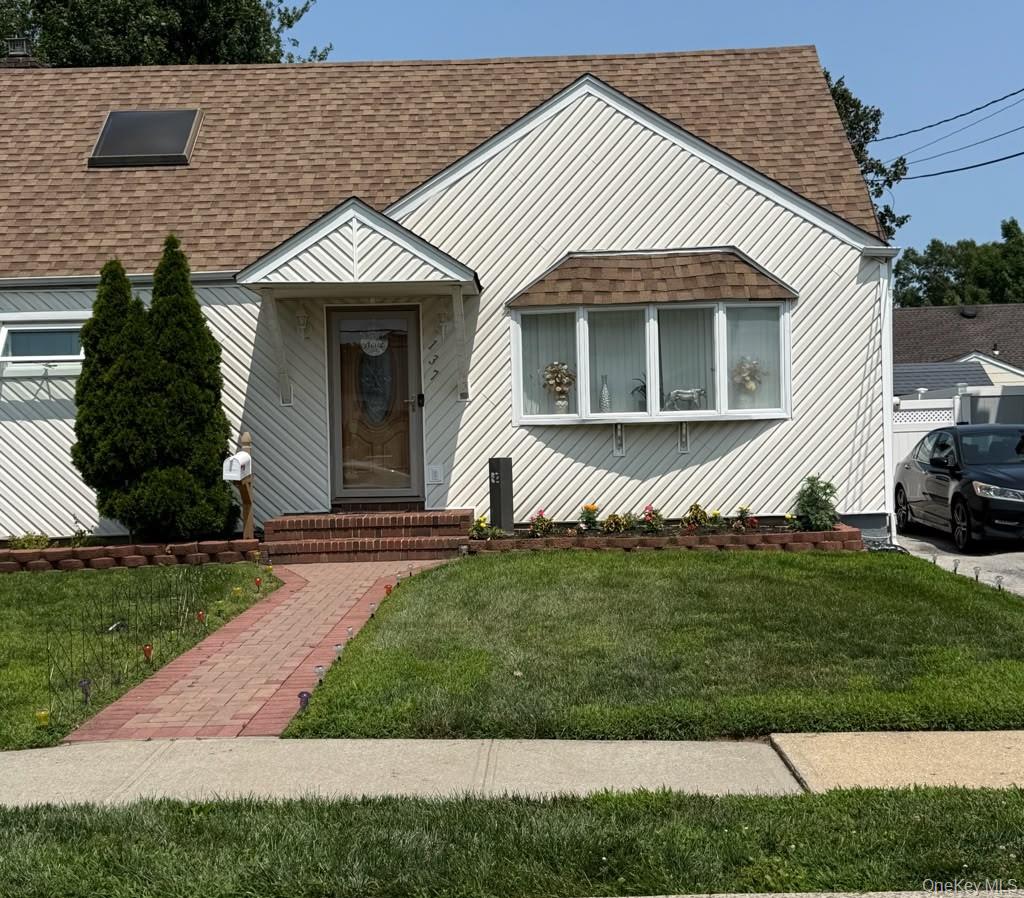 137 Walton Avenue Property Photo 1