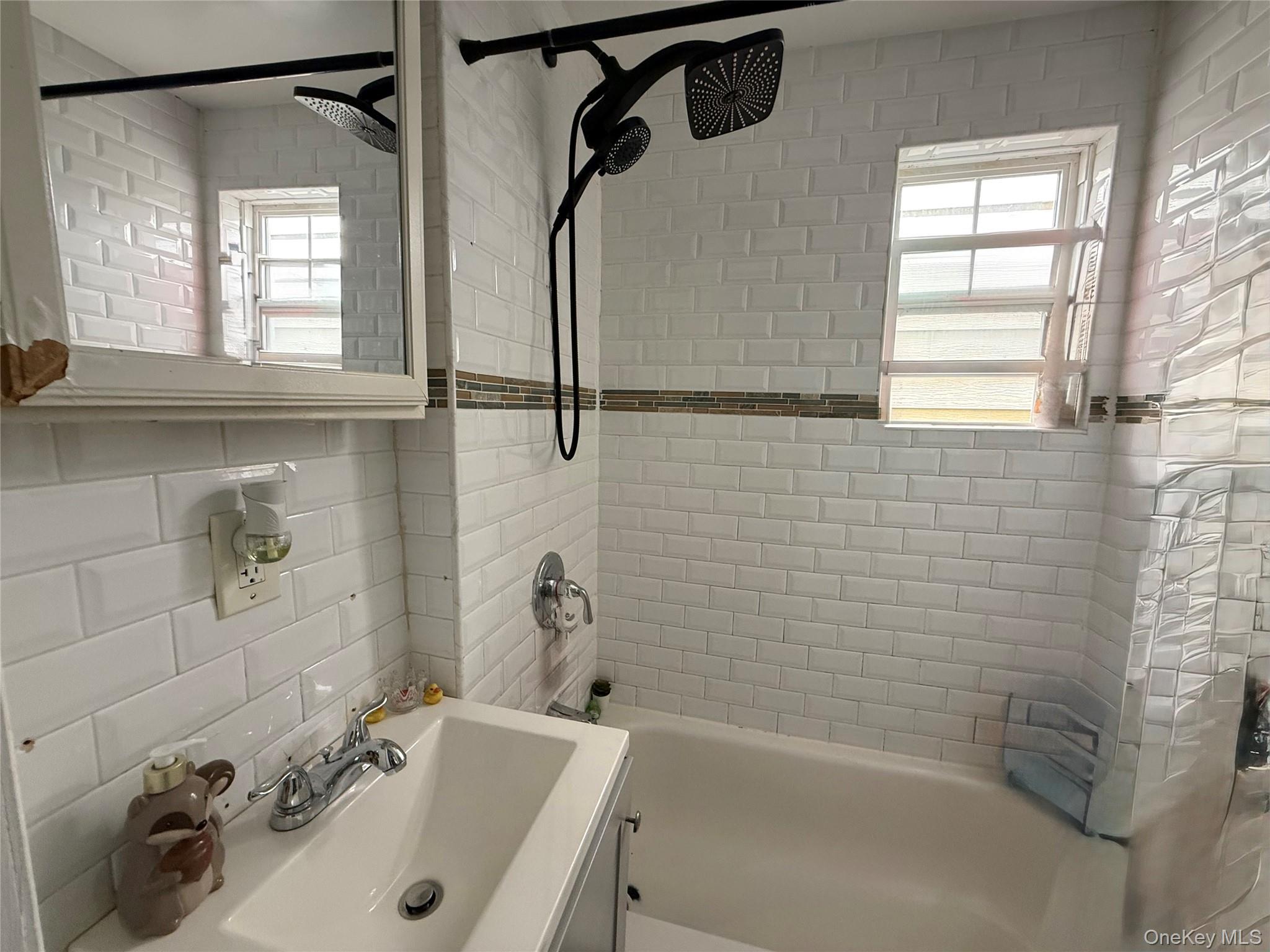 14-18 114th Street Property Photo 7