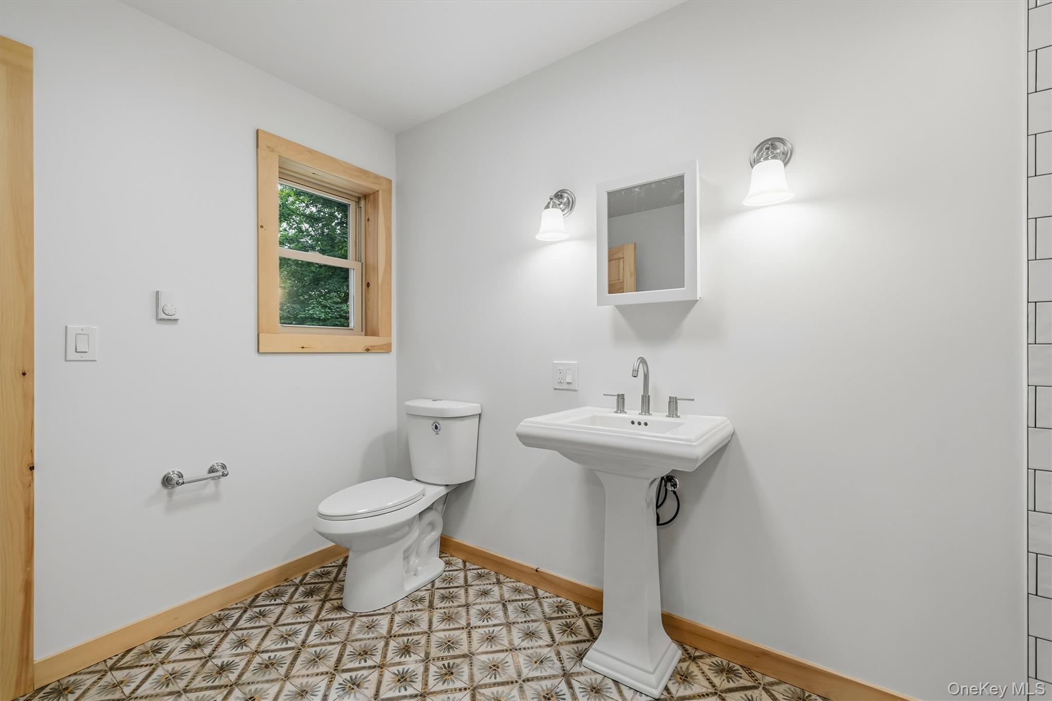 71 Oak Street Property Photo 40