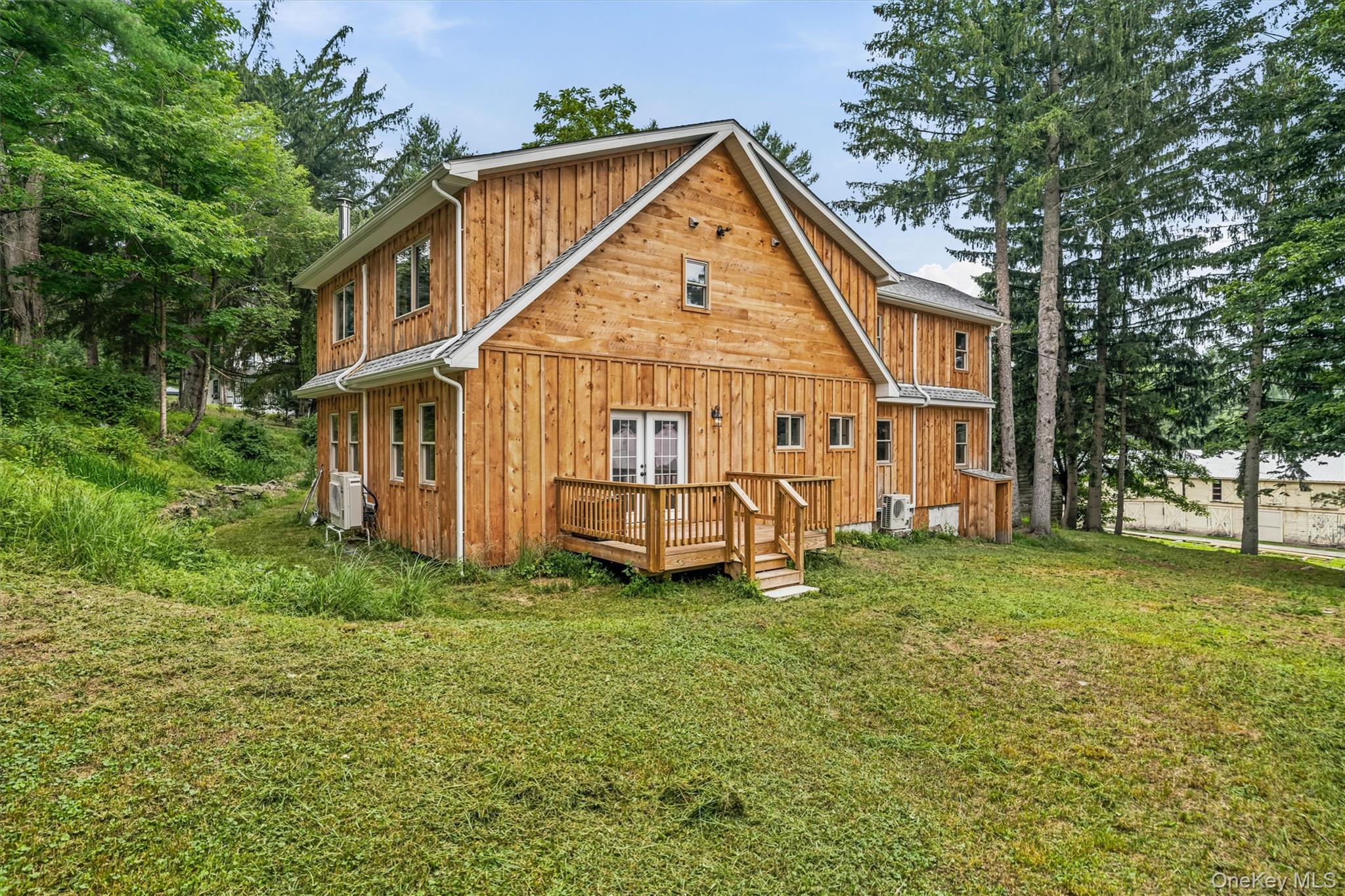 71 Oak Street Property Photo 42