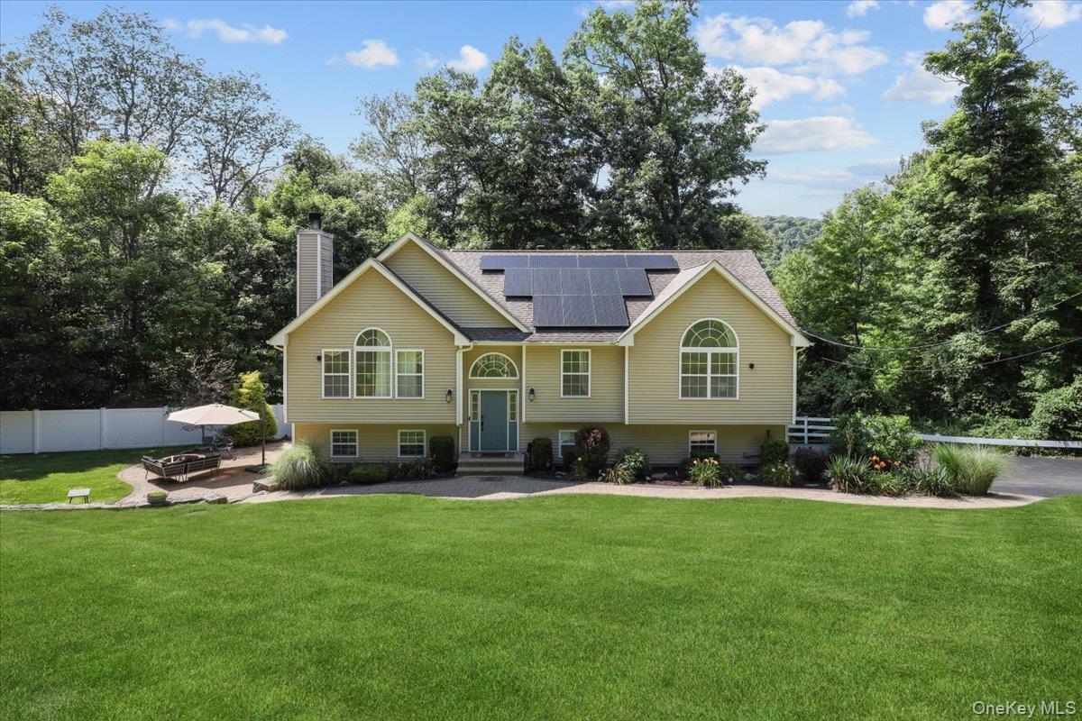 39 New Hill Road Property Photo 1