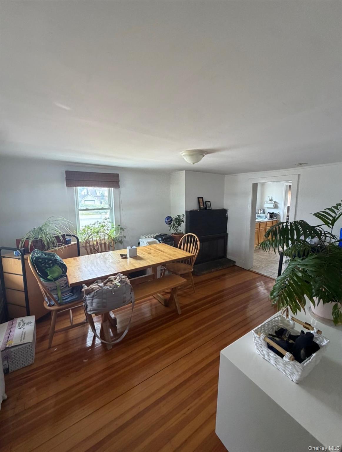 3158 Lincoln Avenue Property Photo 1