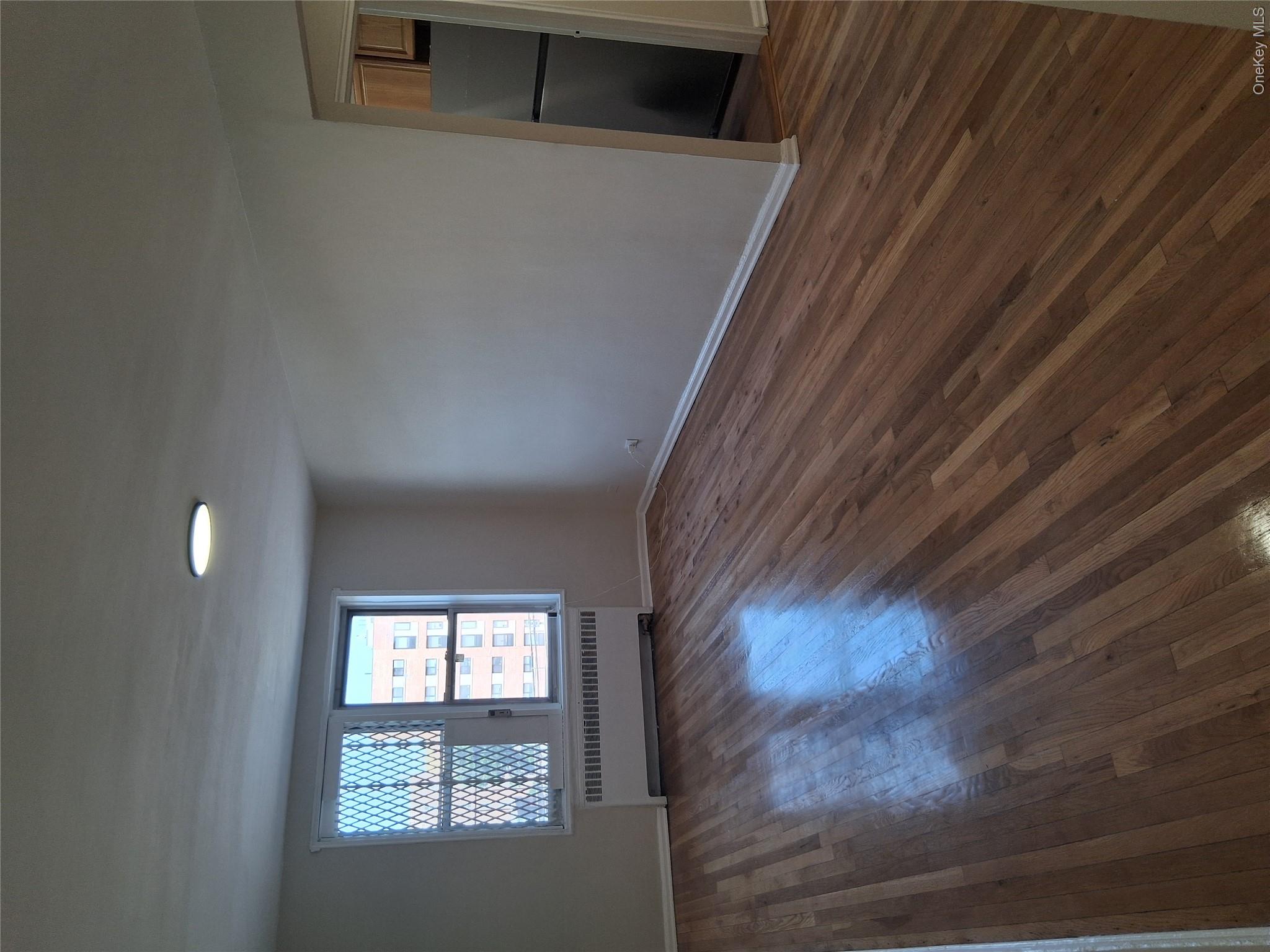 2235 Cruger Avenue 5f Property Photo 3