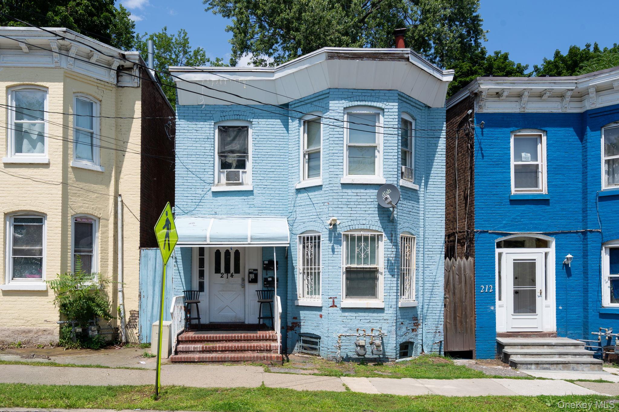 214 Renwick Street Property Photo 1