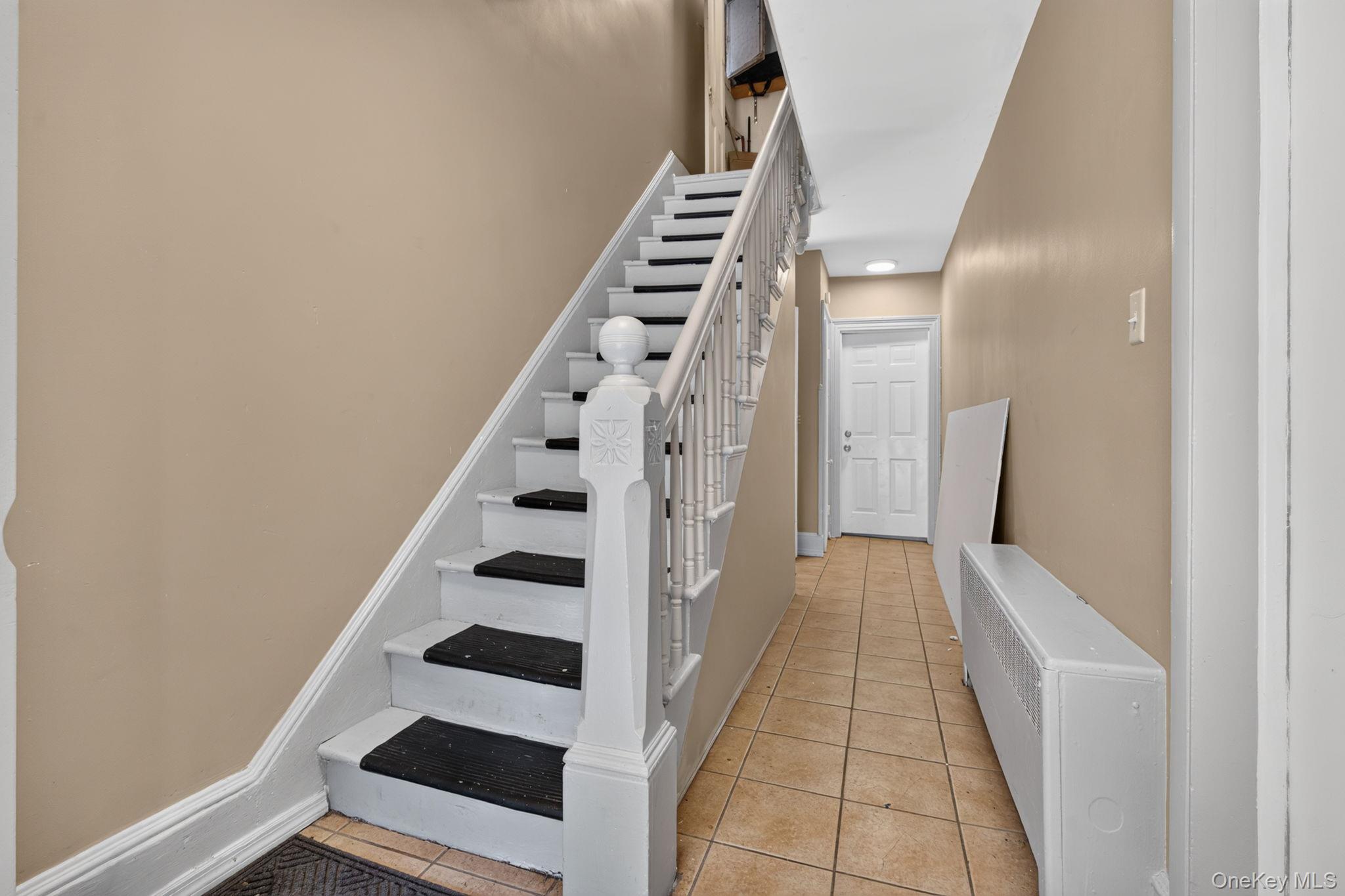 214 Renwick Street Property Photo 2
