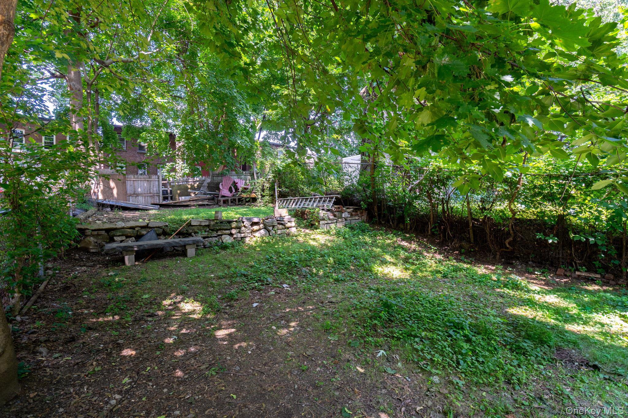 214 Renwick Street Property Photo 11