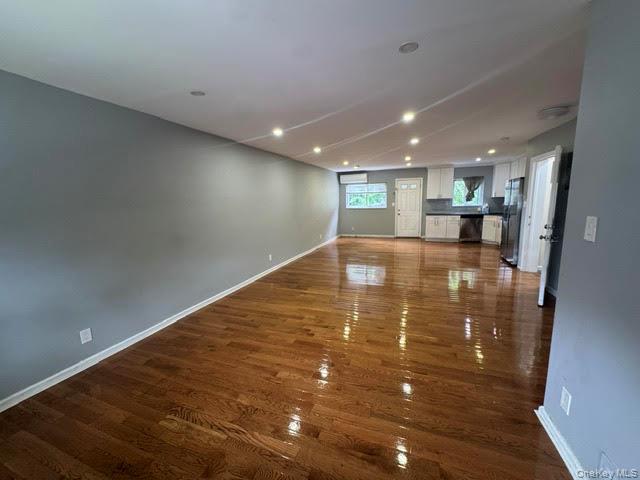 409 S 3rd Avenue Property Photo 4