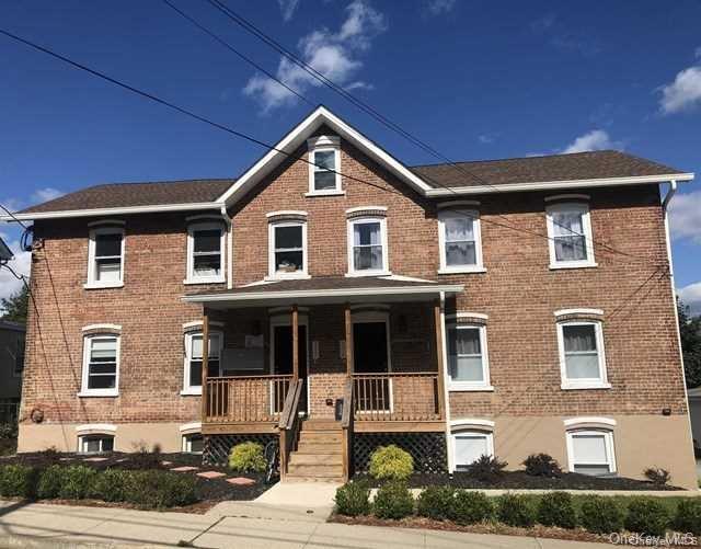 372 VERPLANCK Avenue 1 Property Photo 1