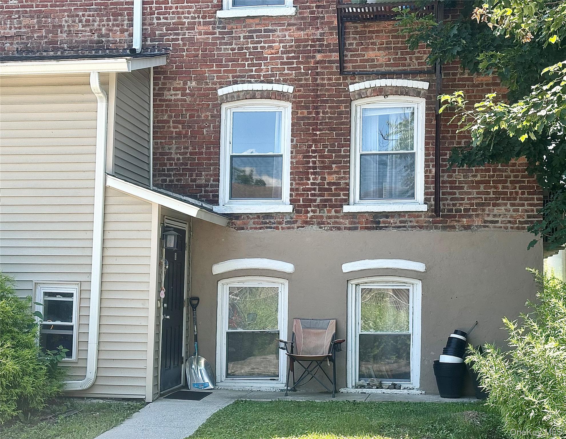372 Verplanck Avenue 1 Property Photo 2
