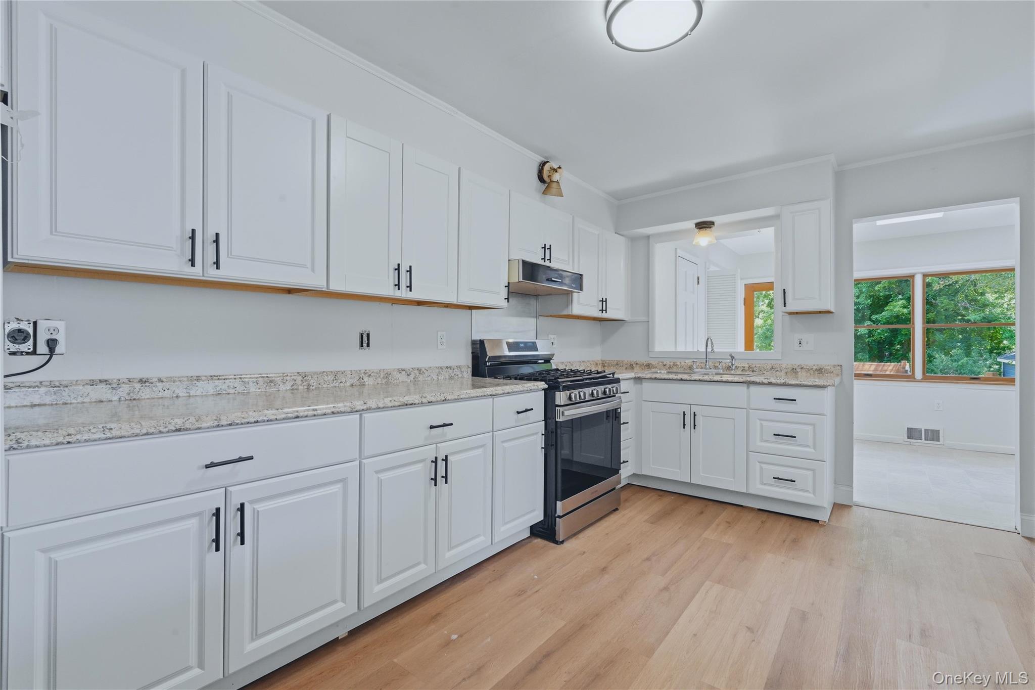 160 Washington Avenue Property Photo 8