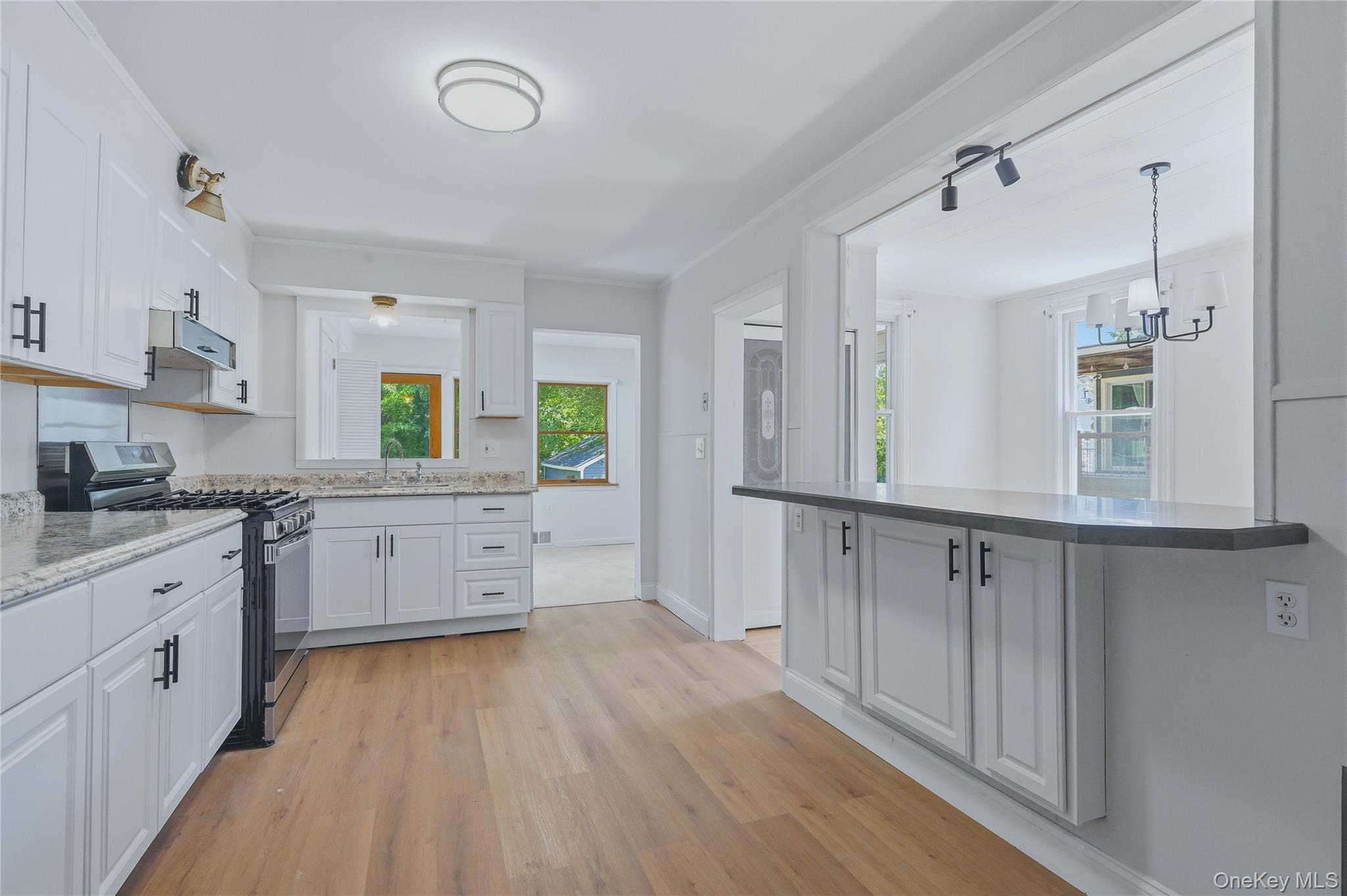 160 Washington Avenue Property Photo 9