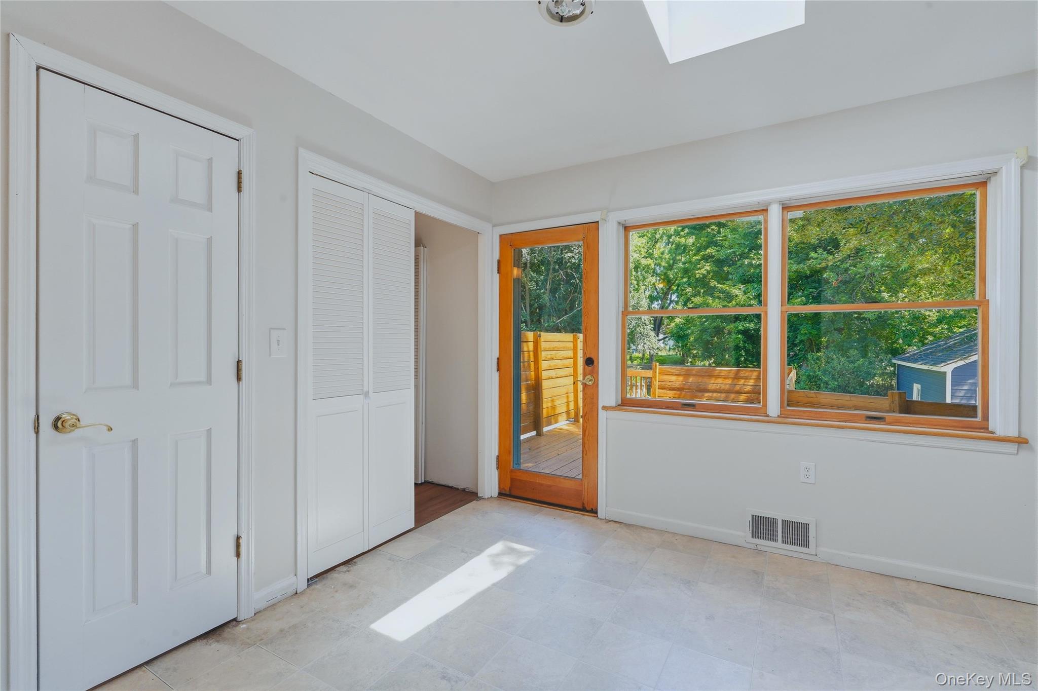 160 Washington Avenue Property Photo 10