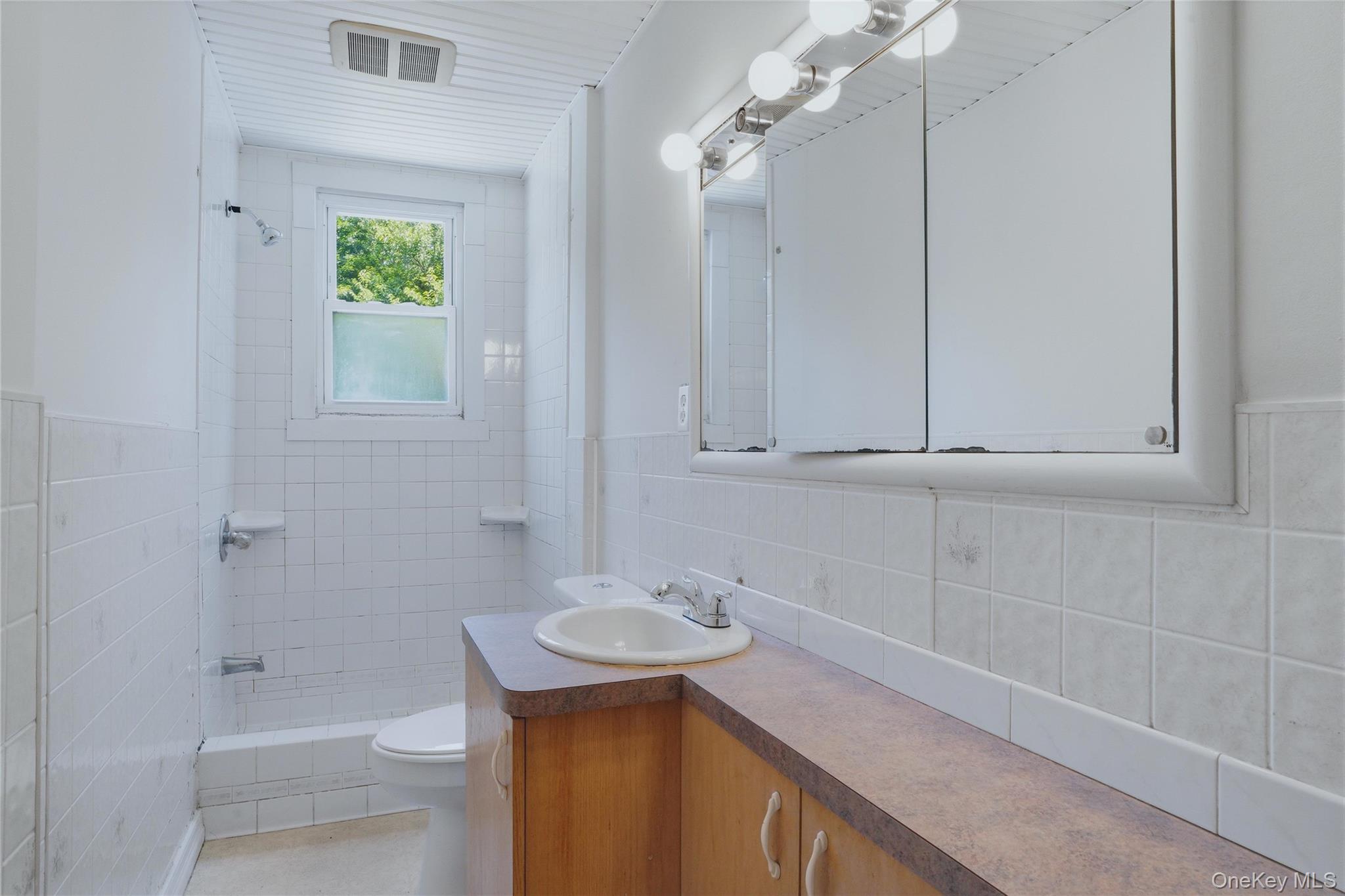 160 Washington Avenue Property Photo 12
